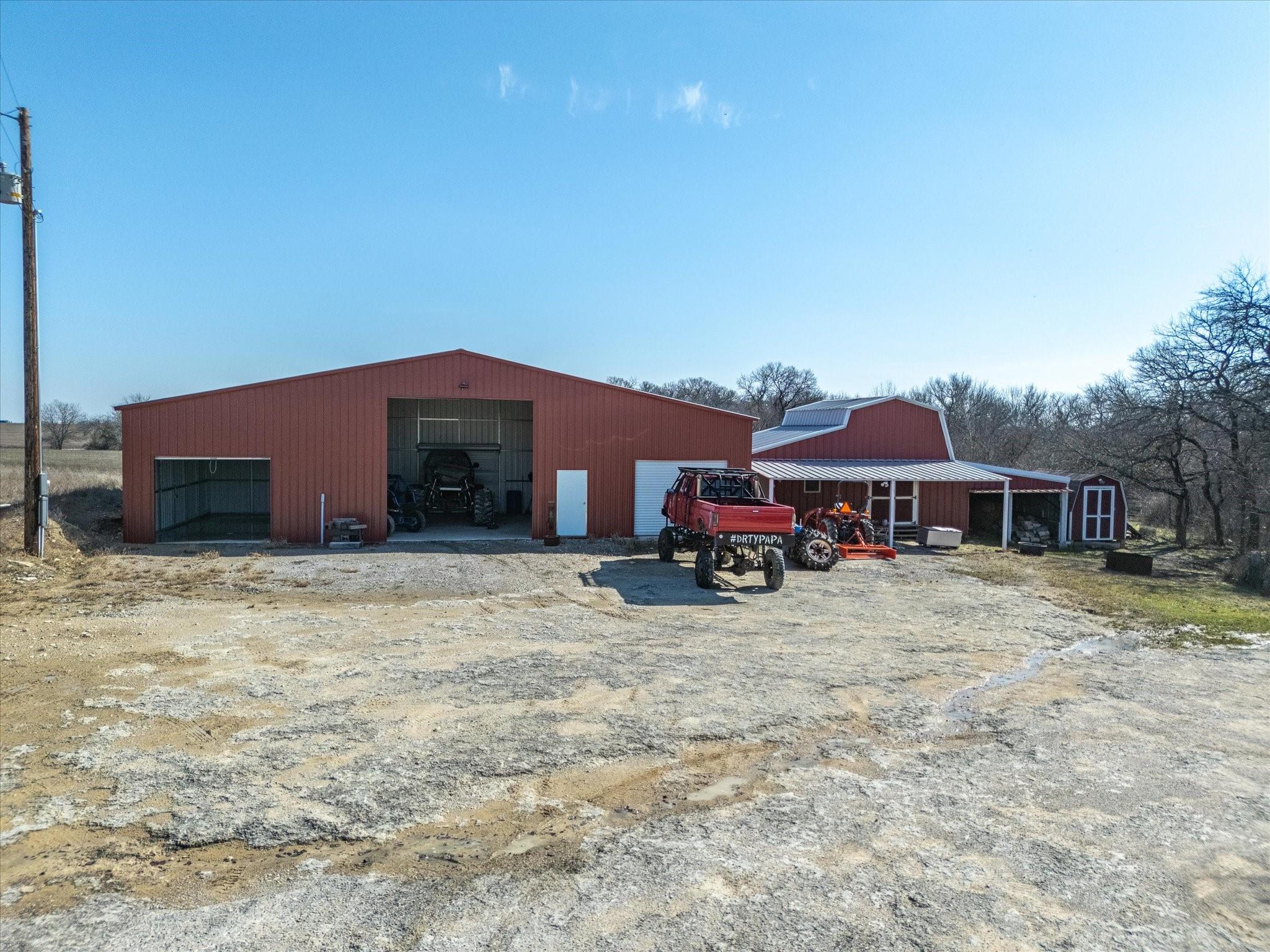 main property photo 32