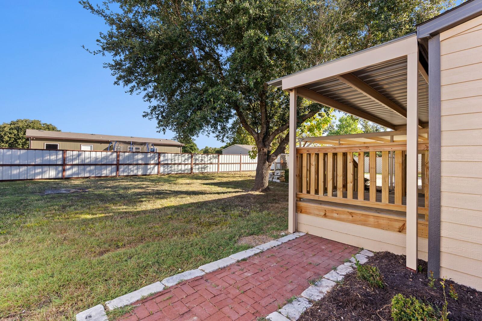 main property photo 6