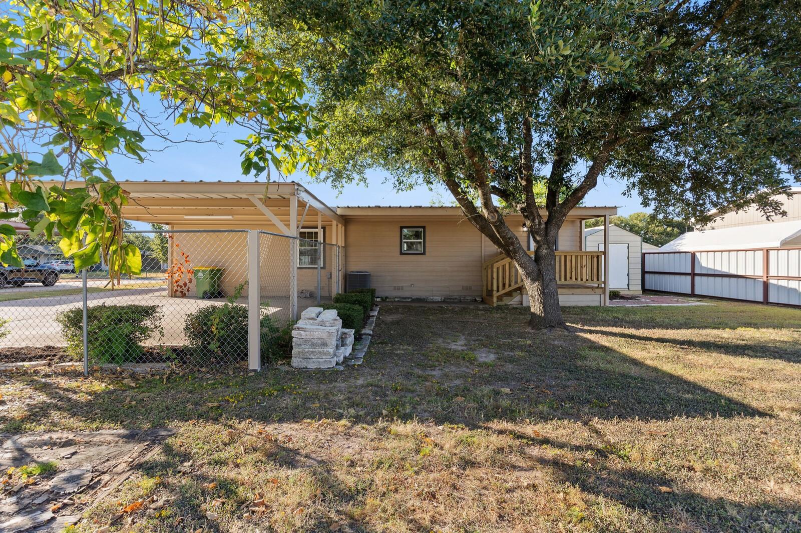 main property photo 8