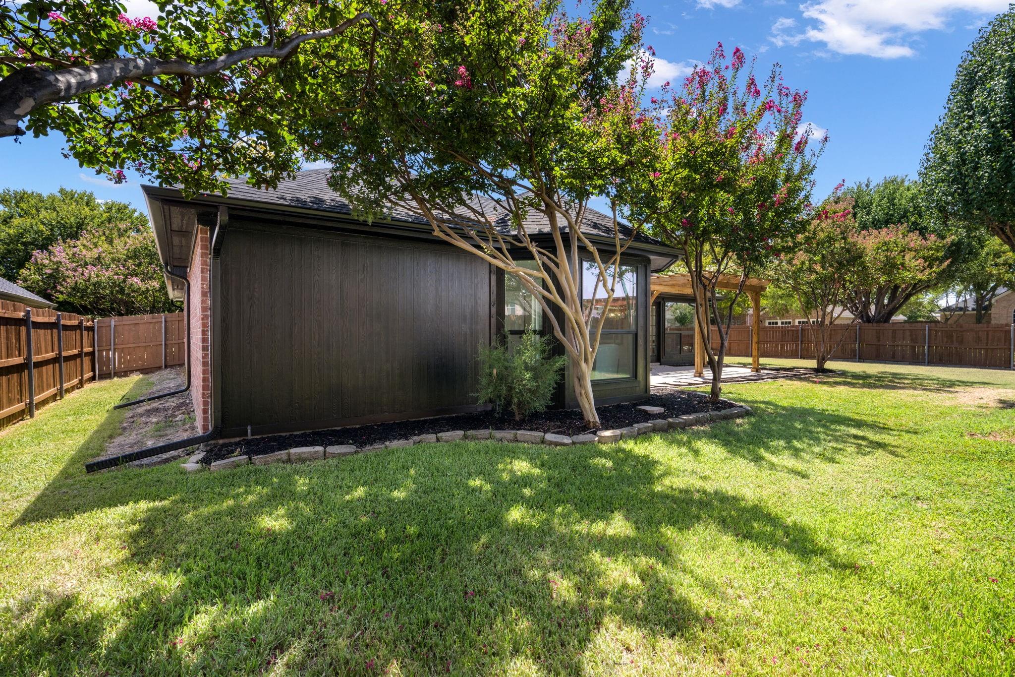main property photo 33
