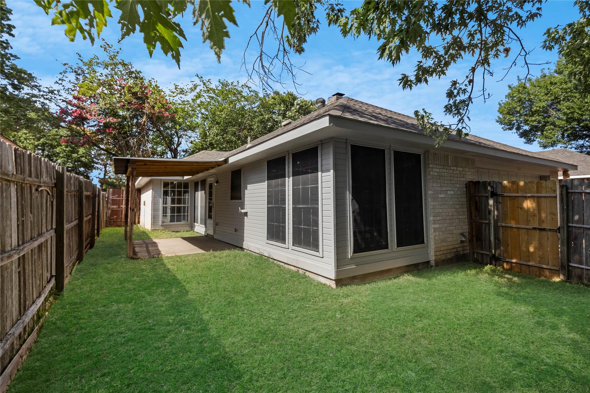 main property photo 29