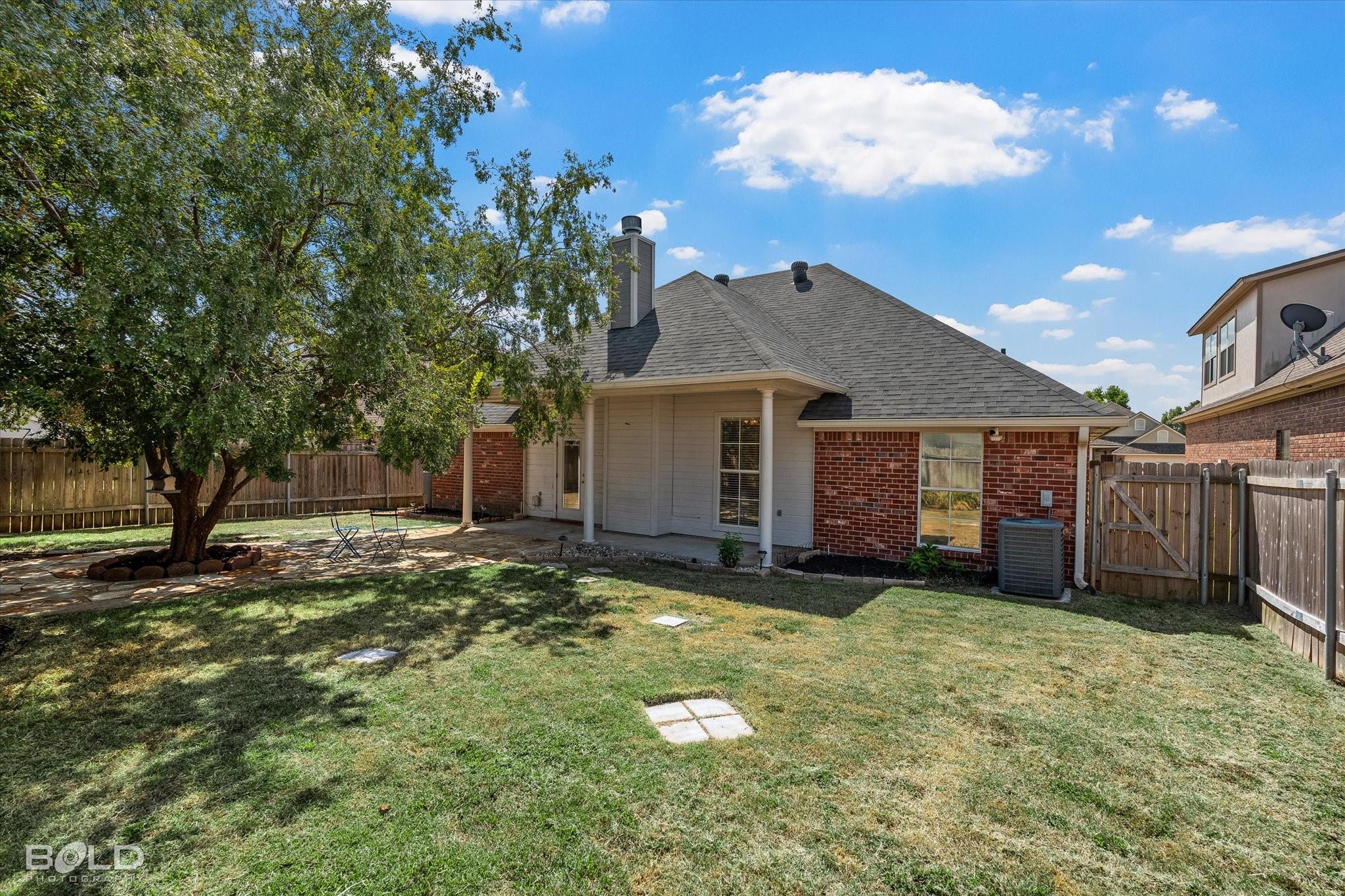main property photo 4
