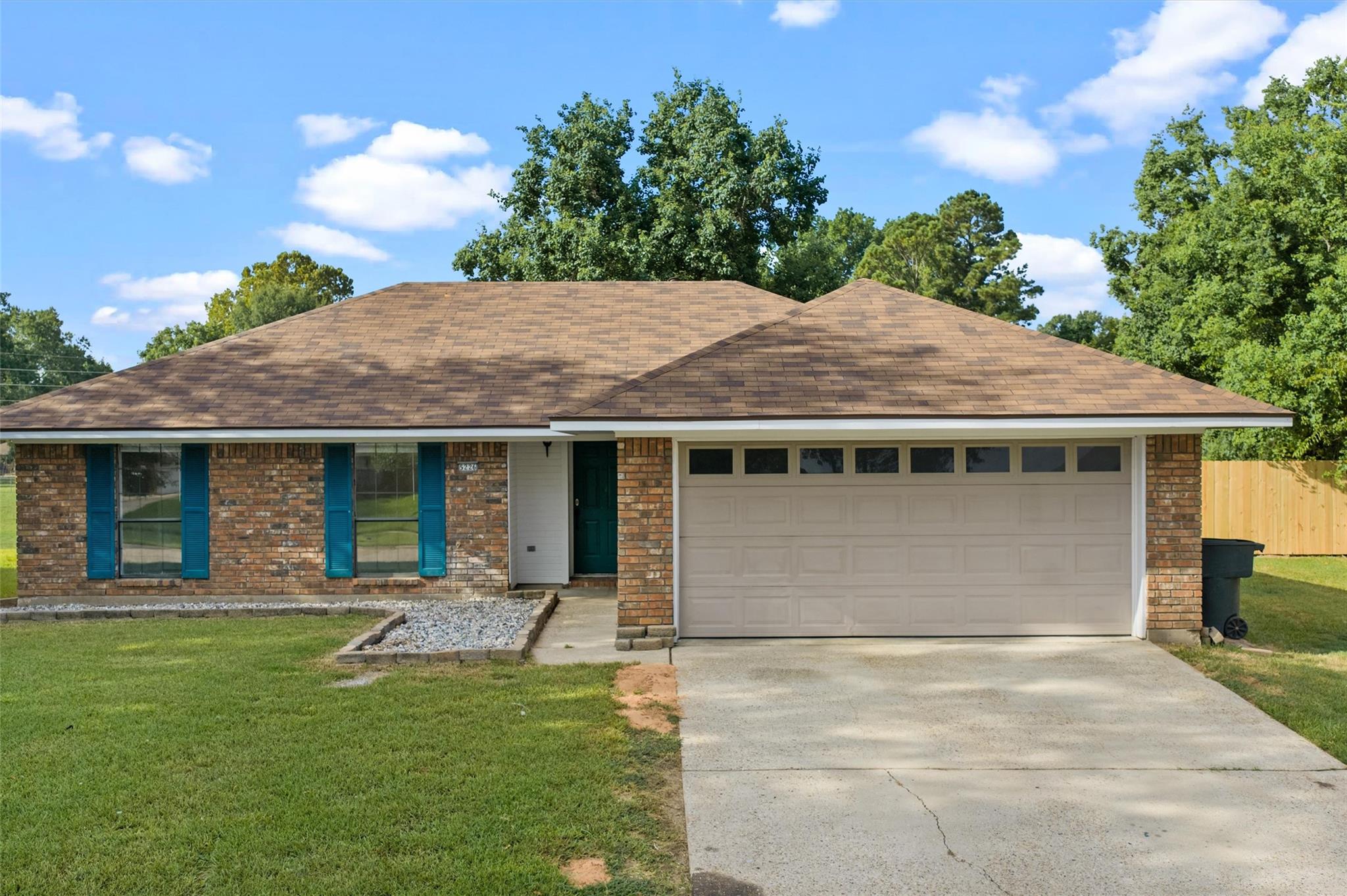 main property photo 0