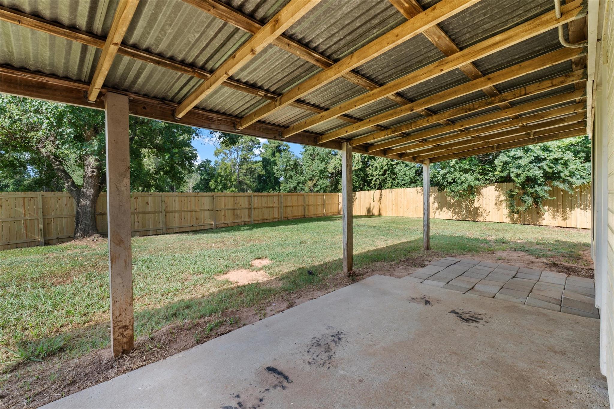main property photo 25