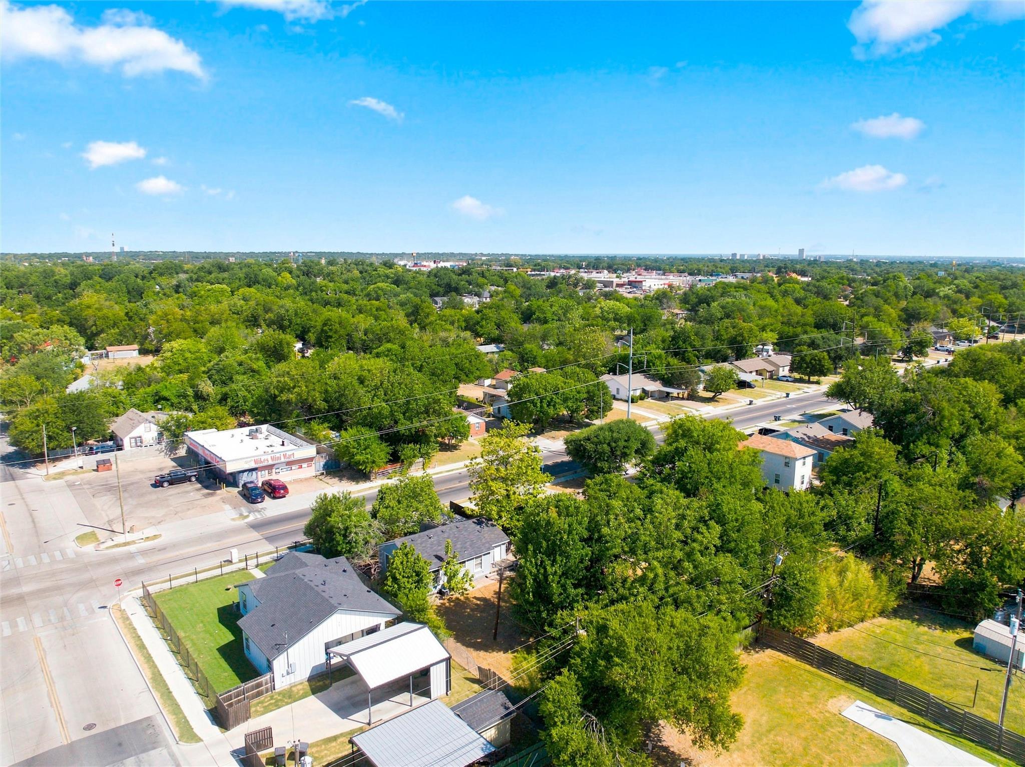 main property photo 18
