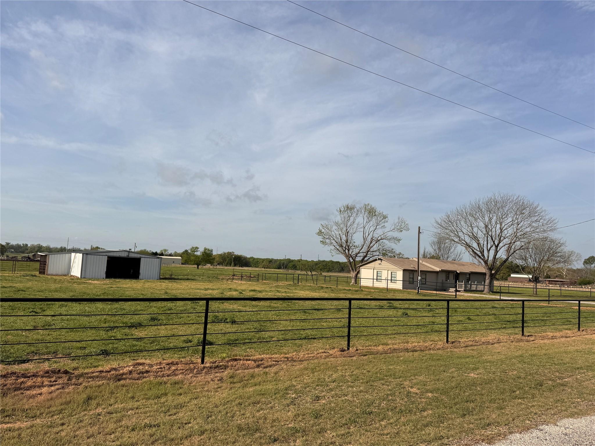 main property photo 29