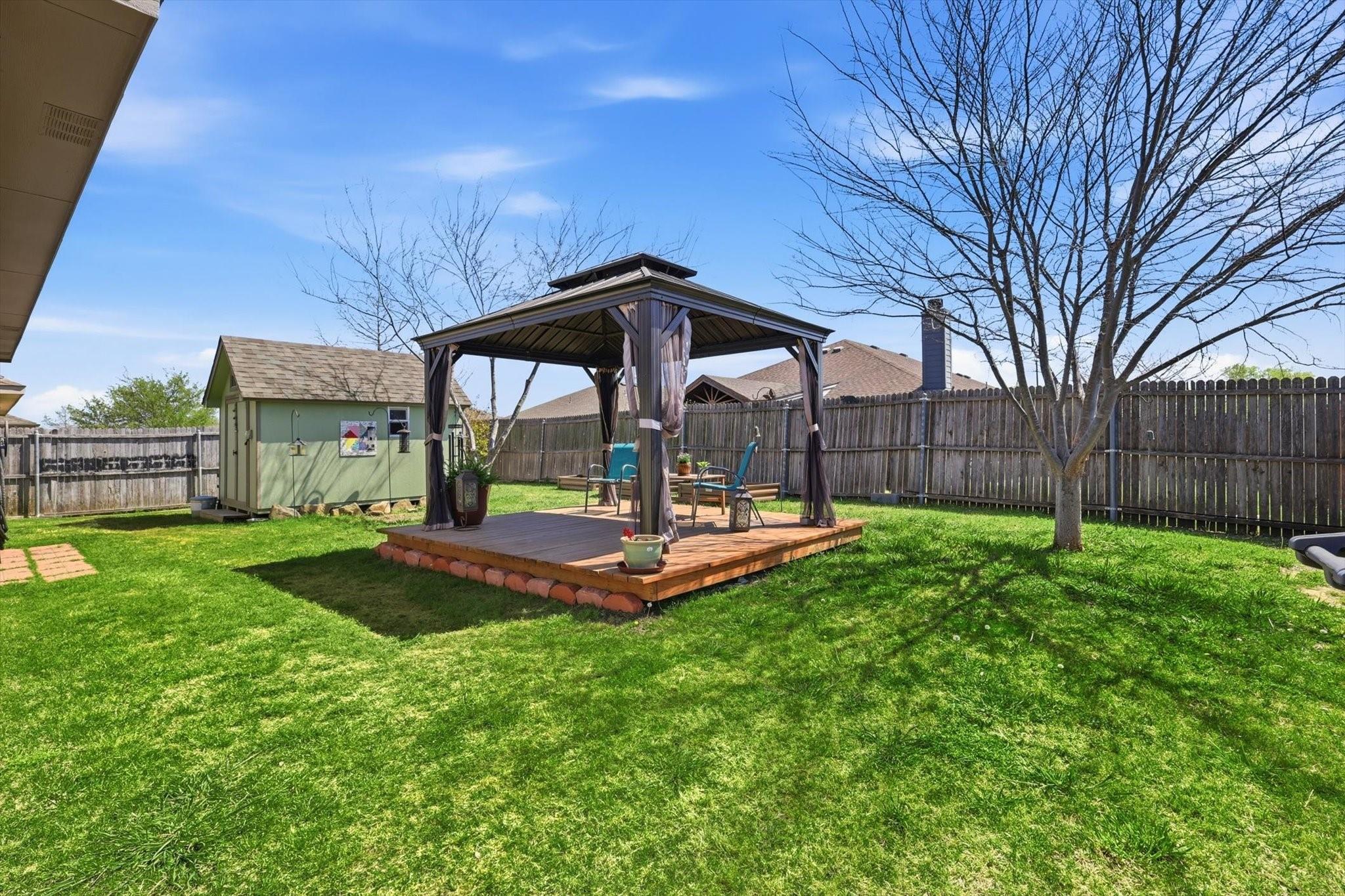 main property photo 23