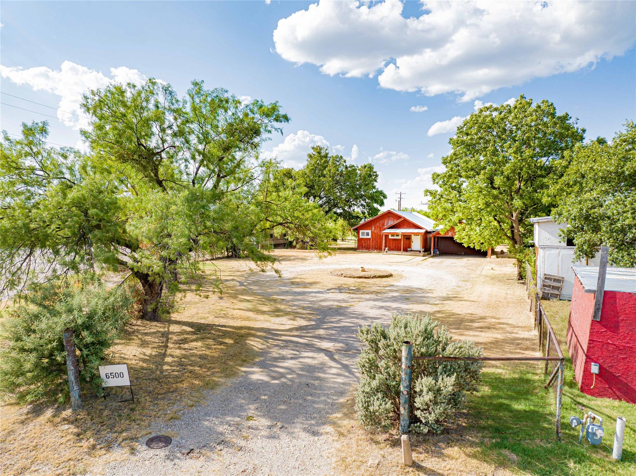 main property photo 19