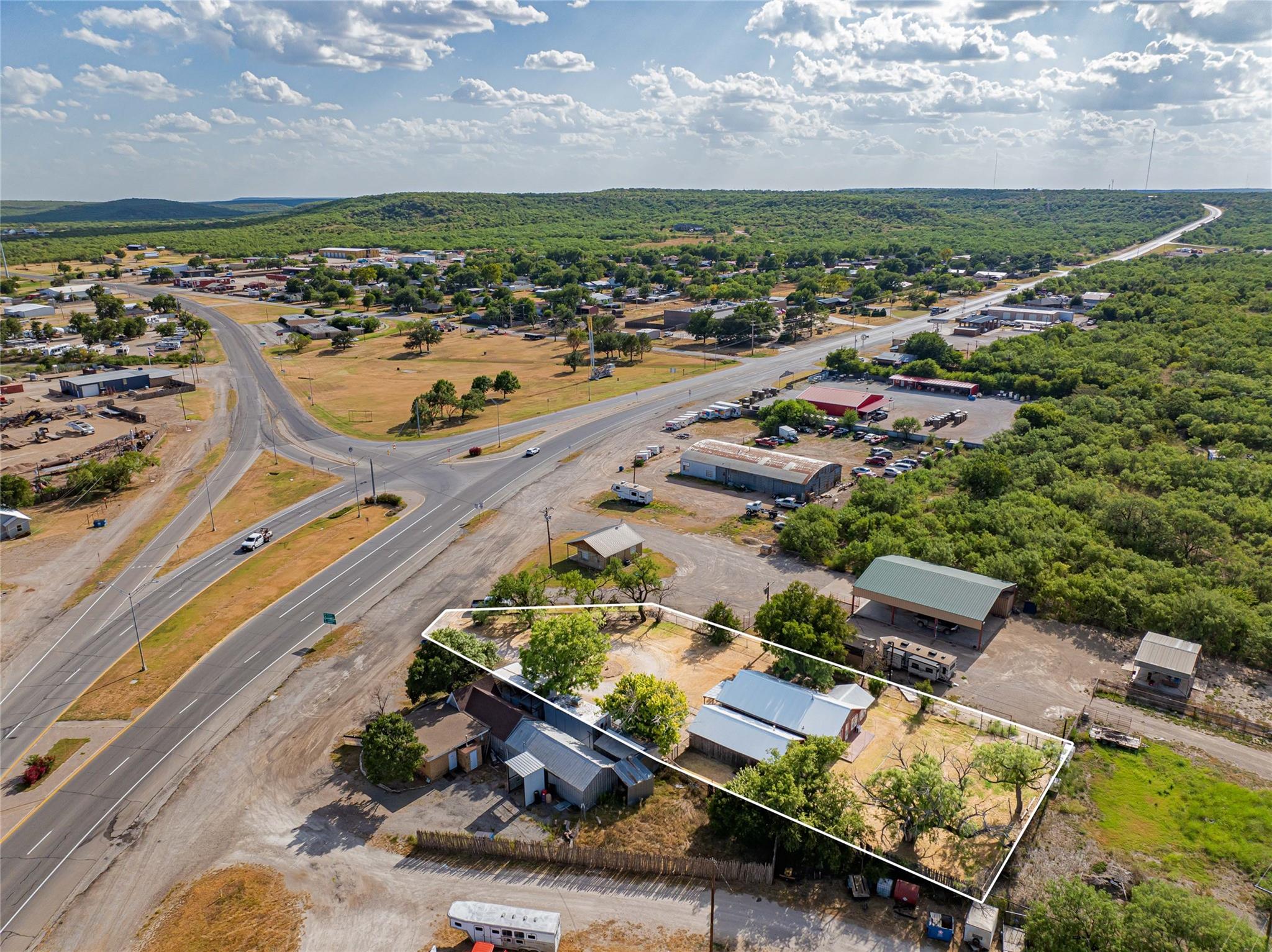 main property photo 27
