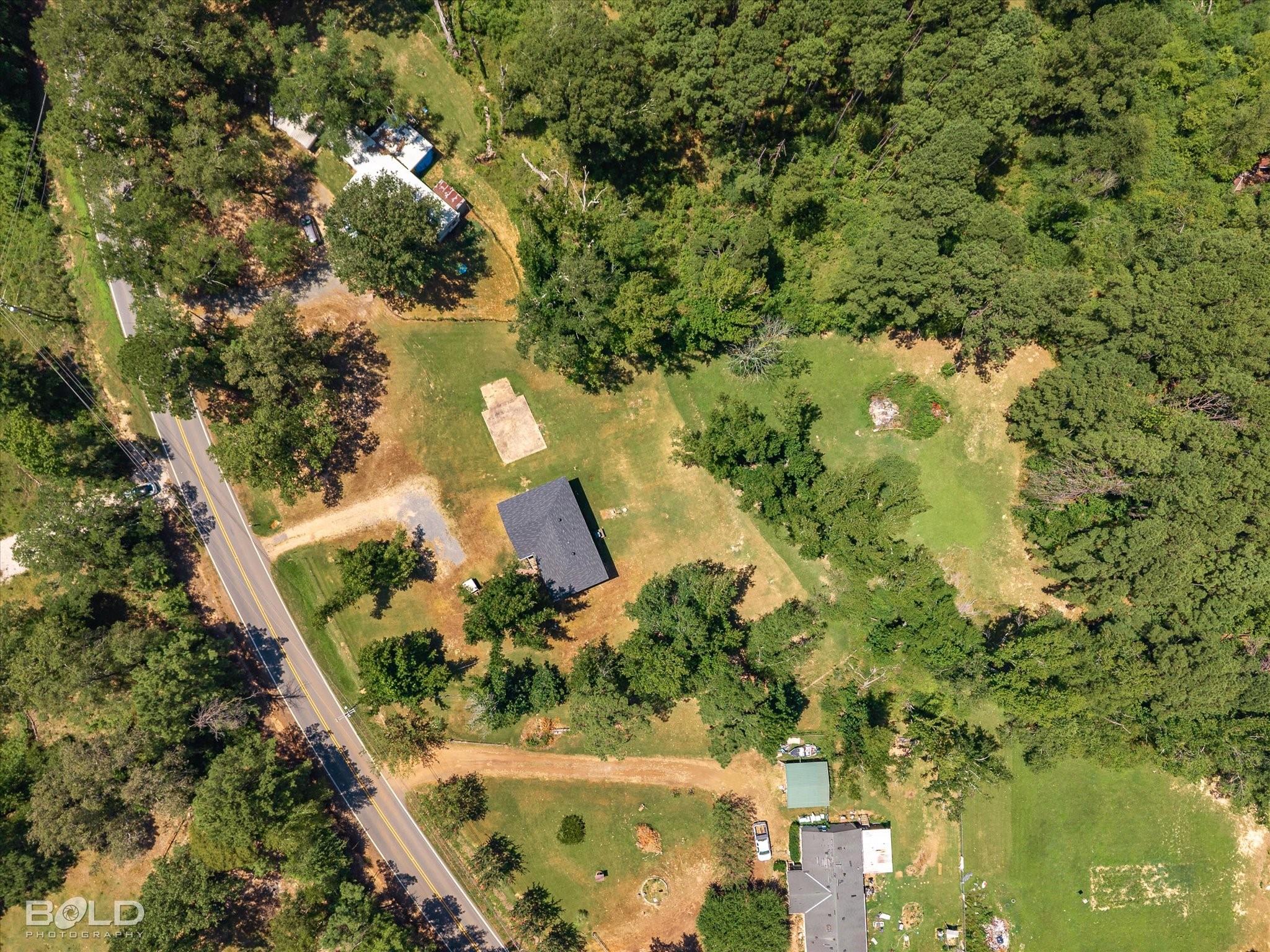 main property photo 28