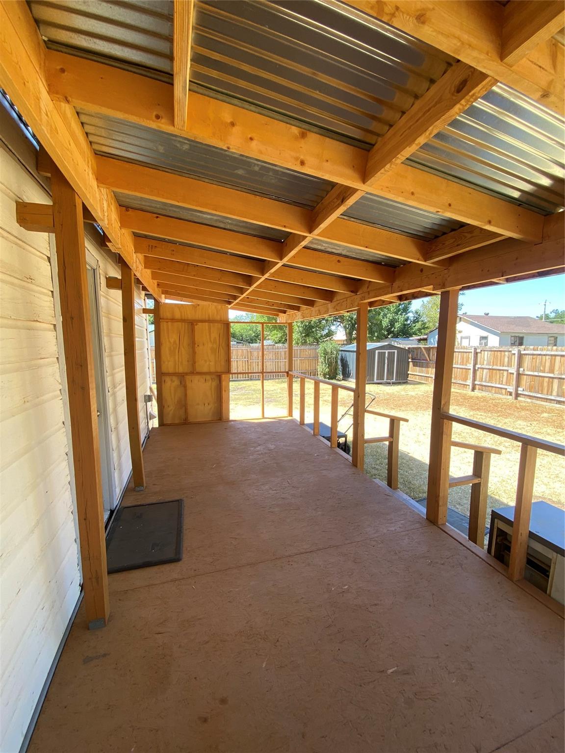 main property photo 11