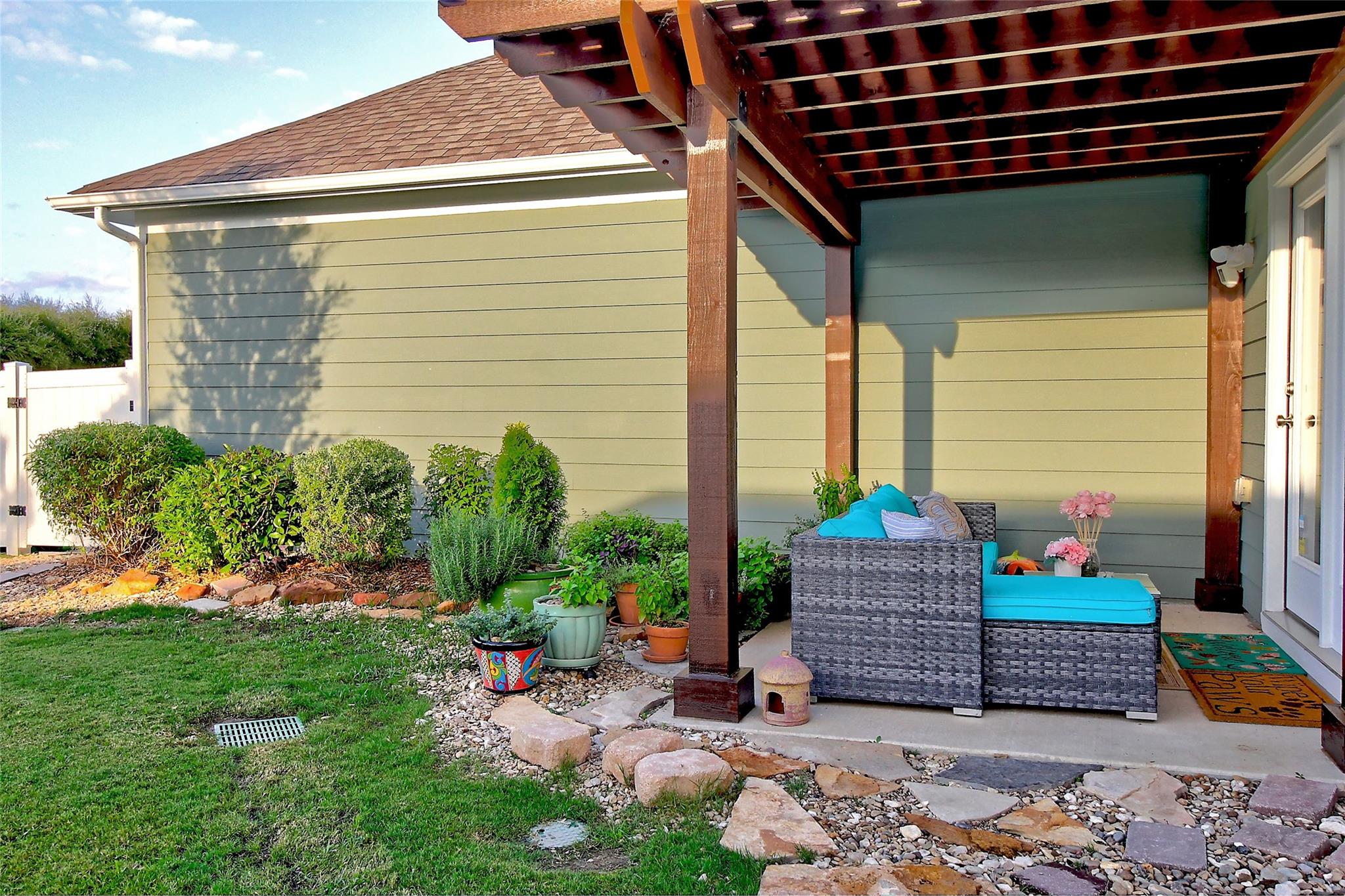 main property photo 21