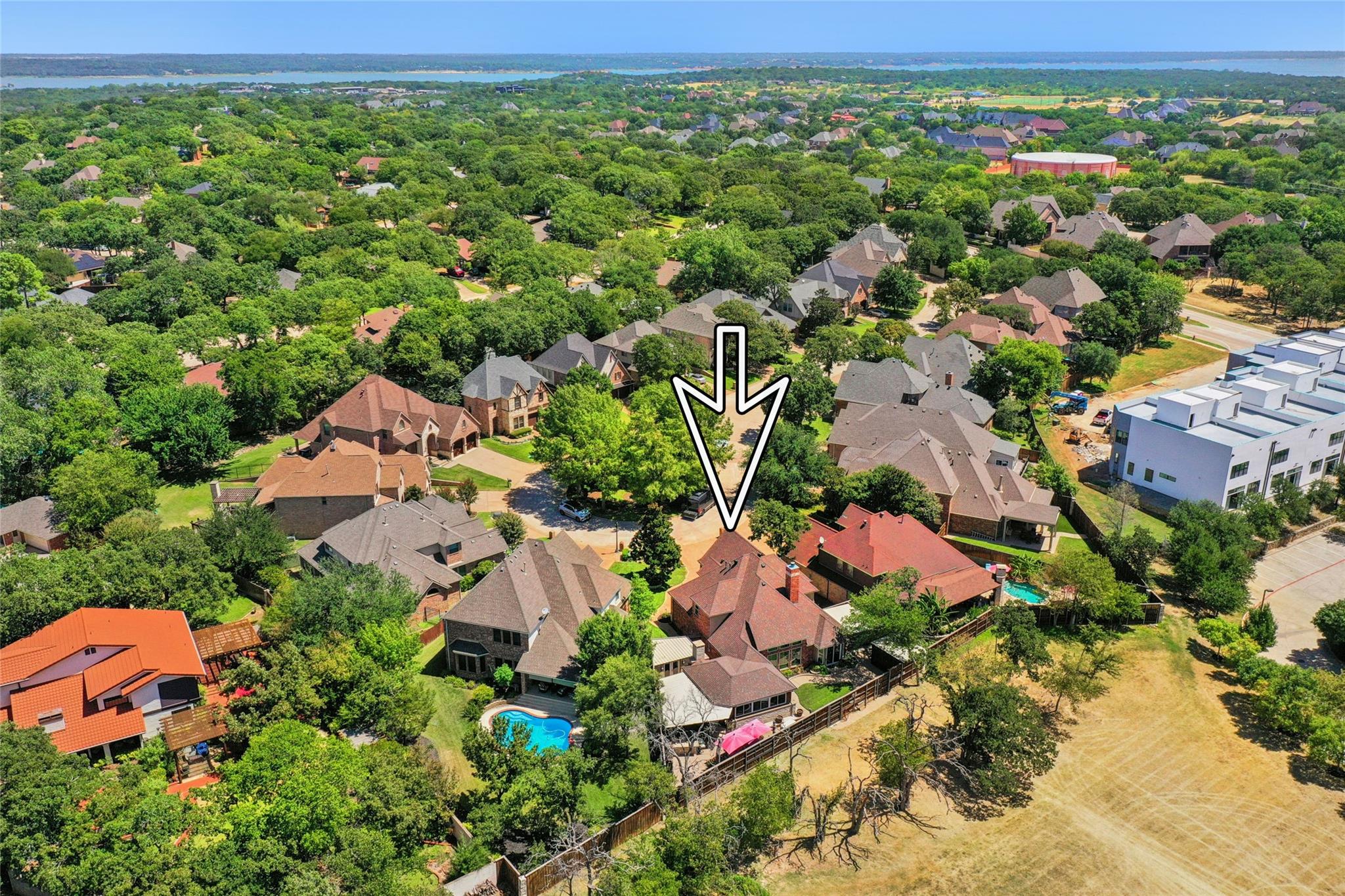 main property photo 37
