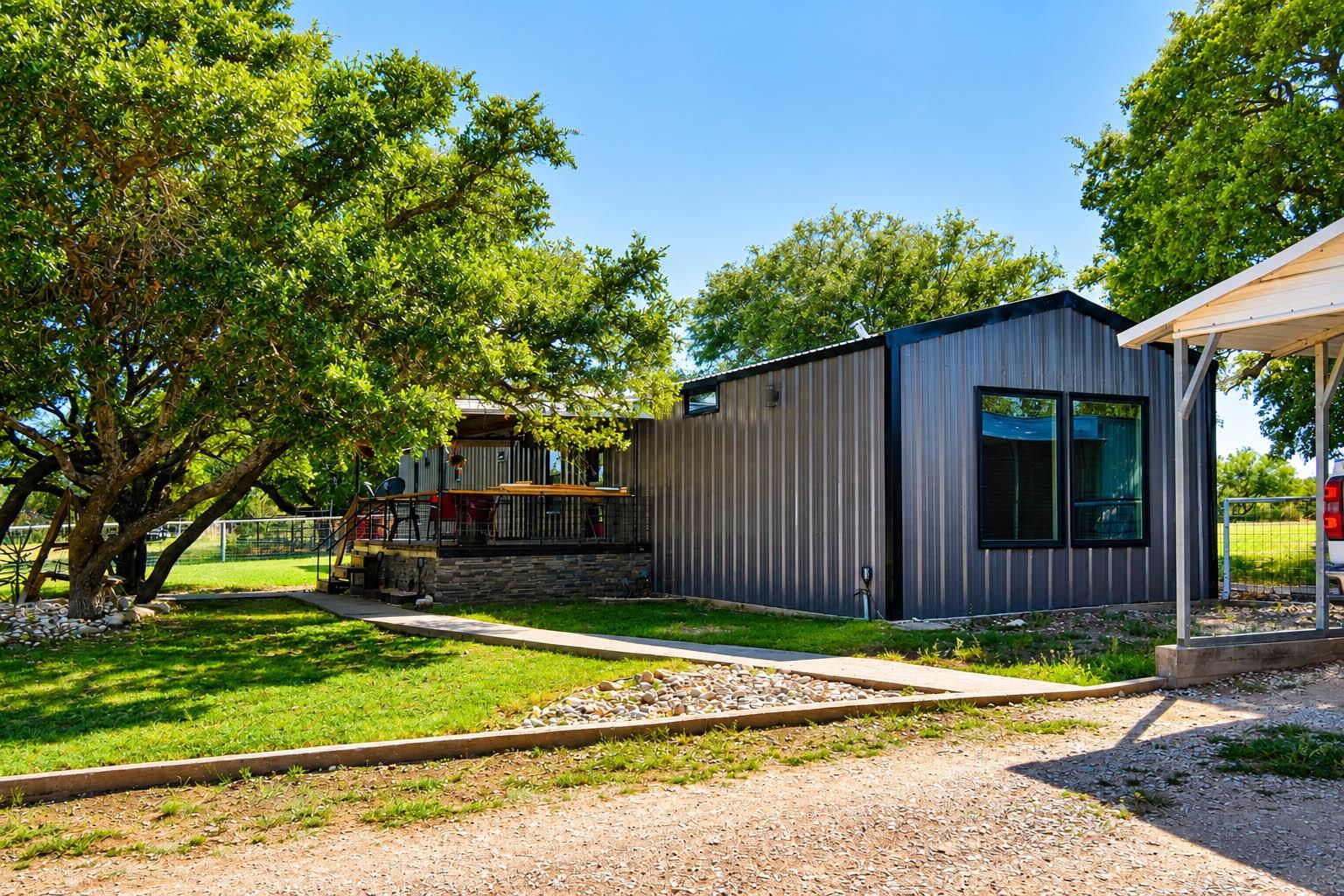 main property photo 21