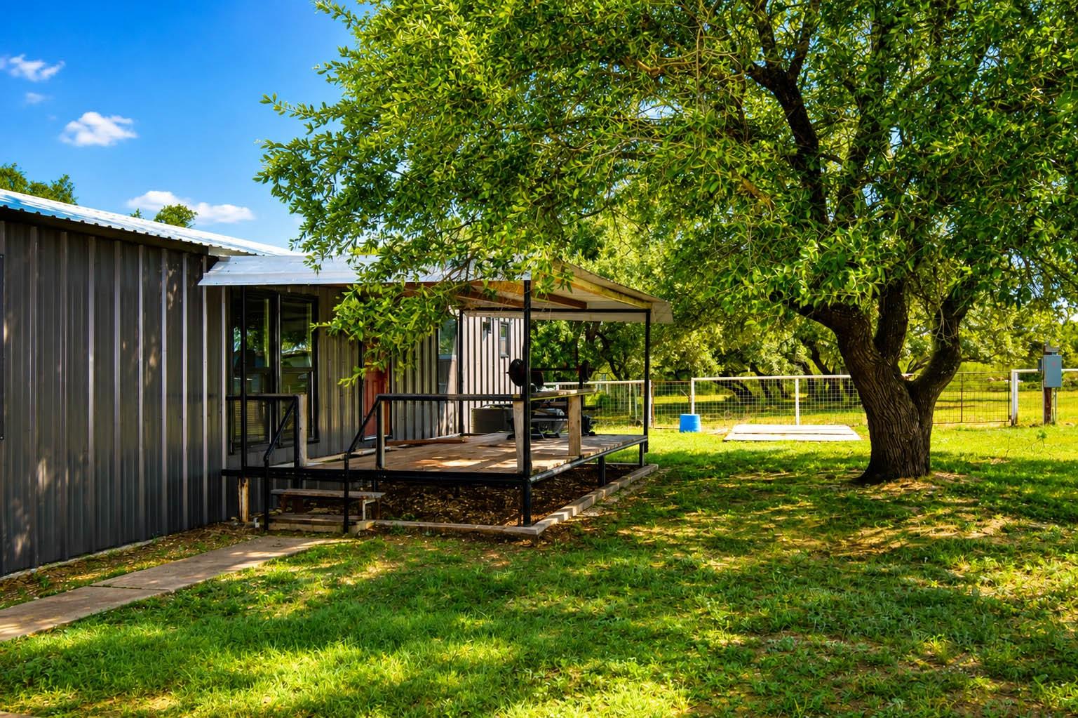 main property photo 22