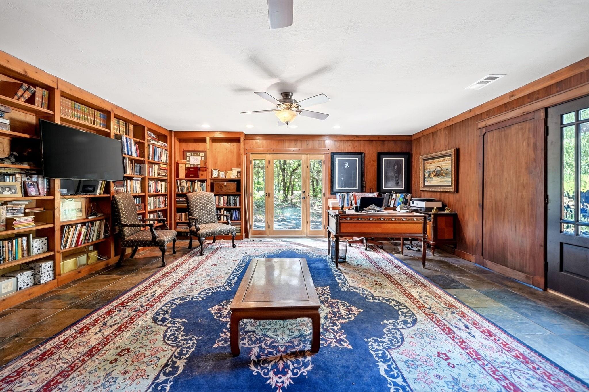 main property photo 18