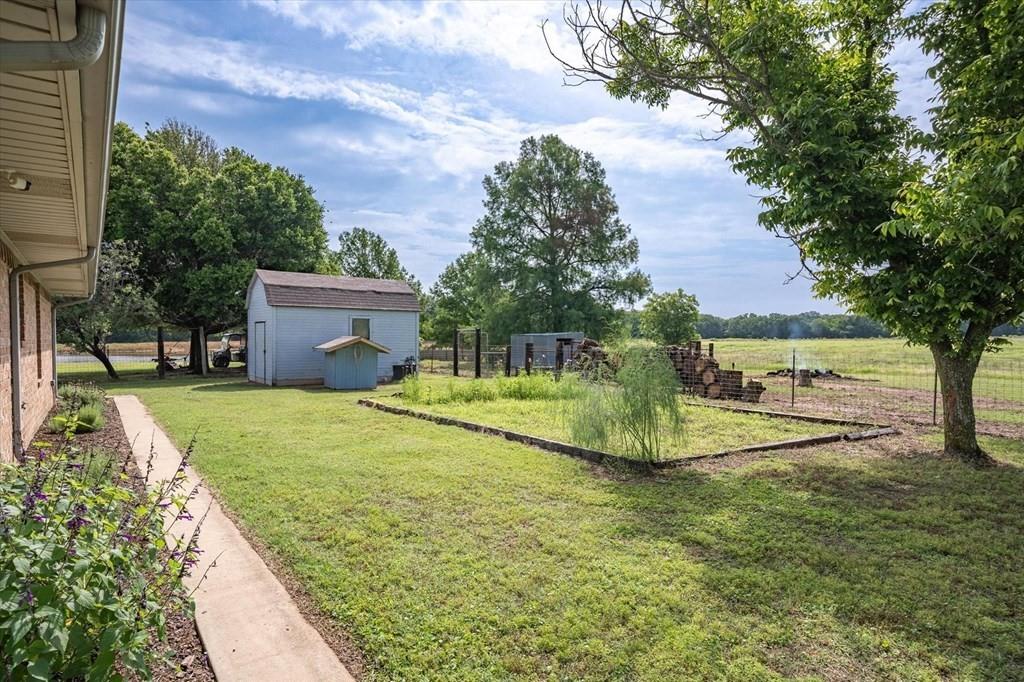 main property photo 30