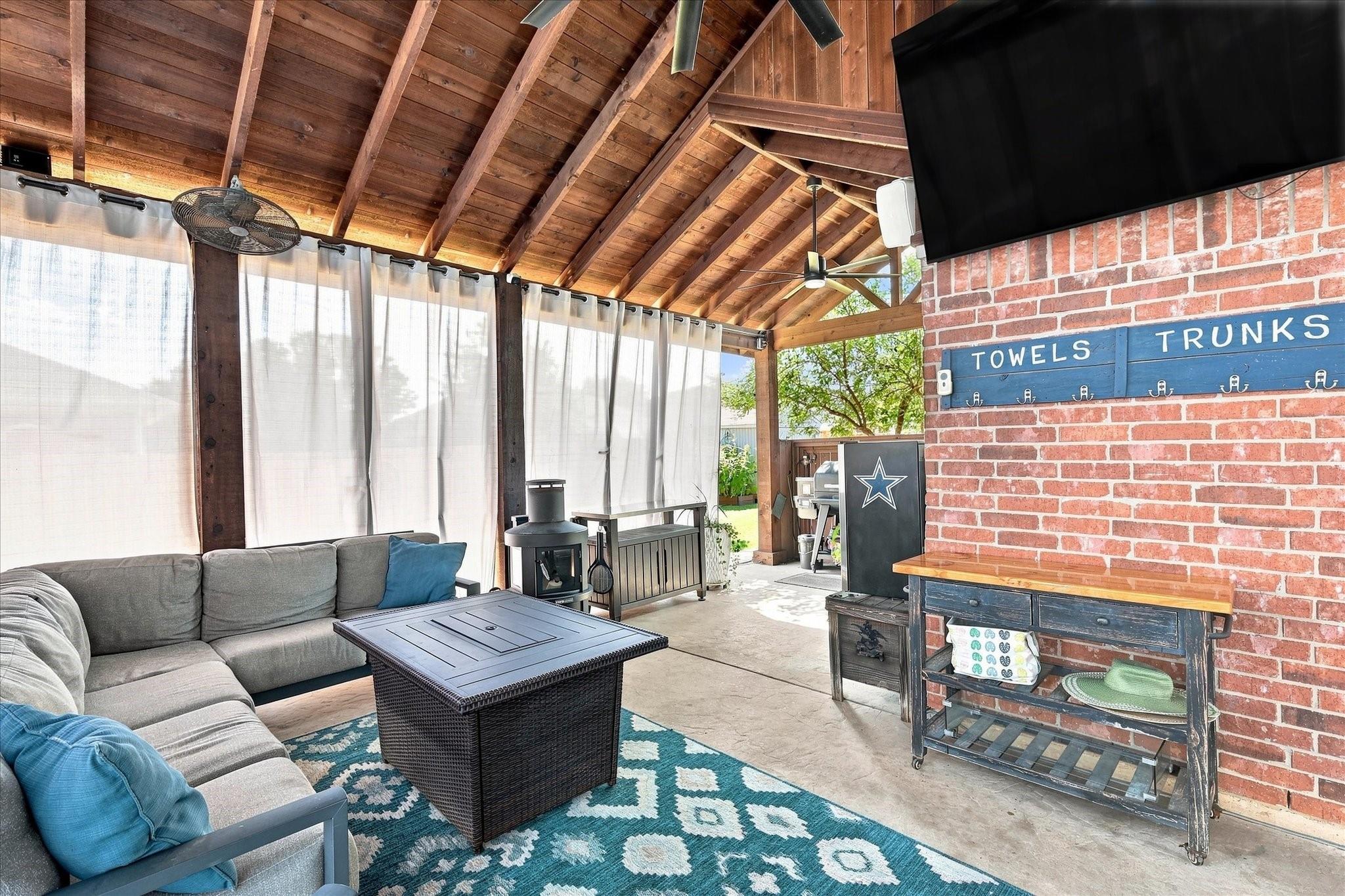 main property photo 26