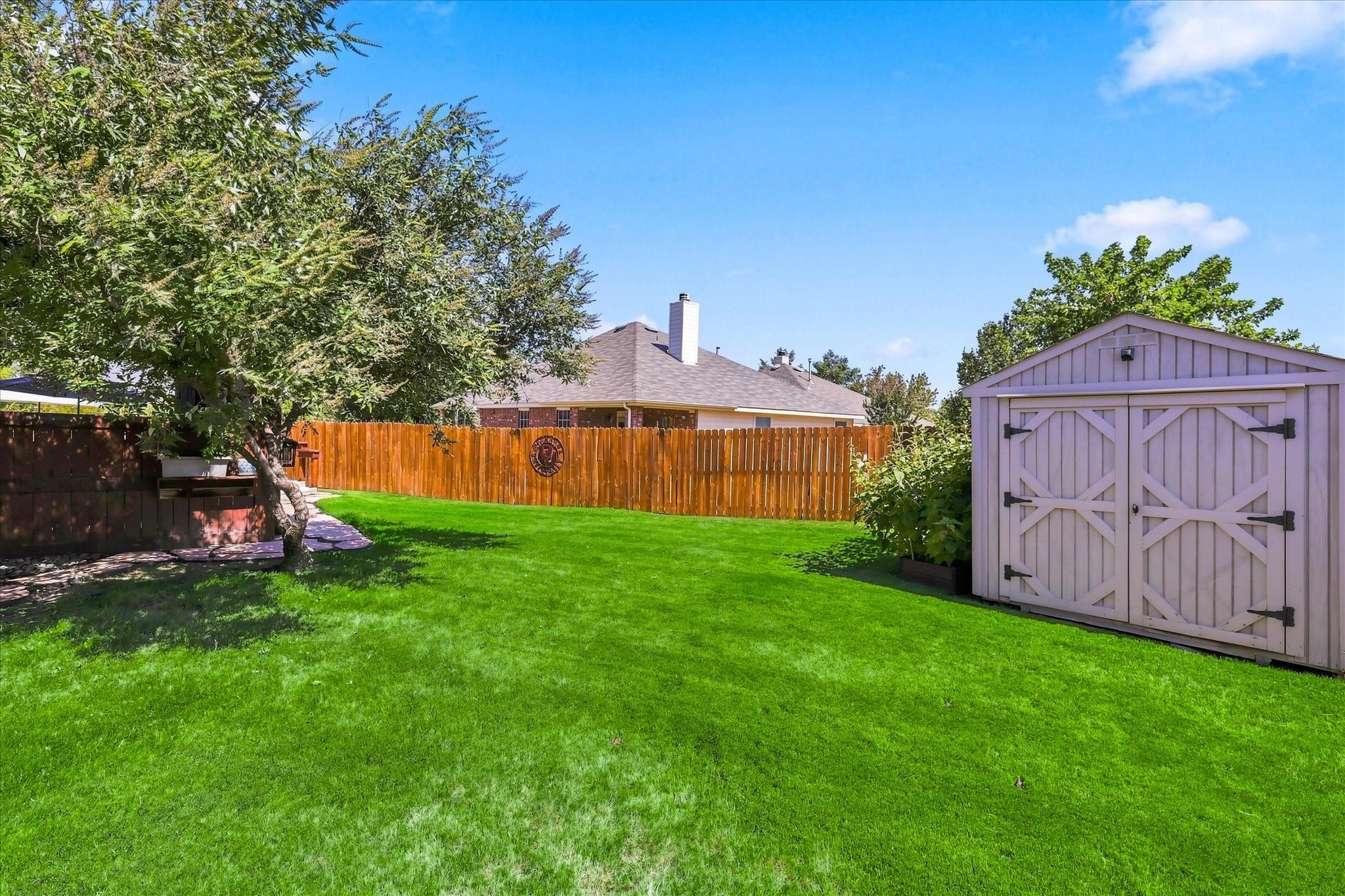 main property photo 34