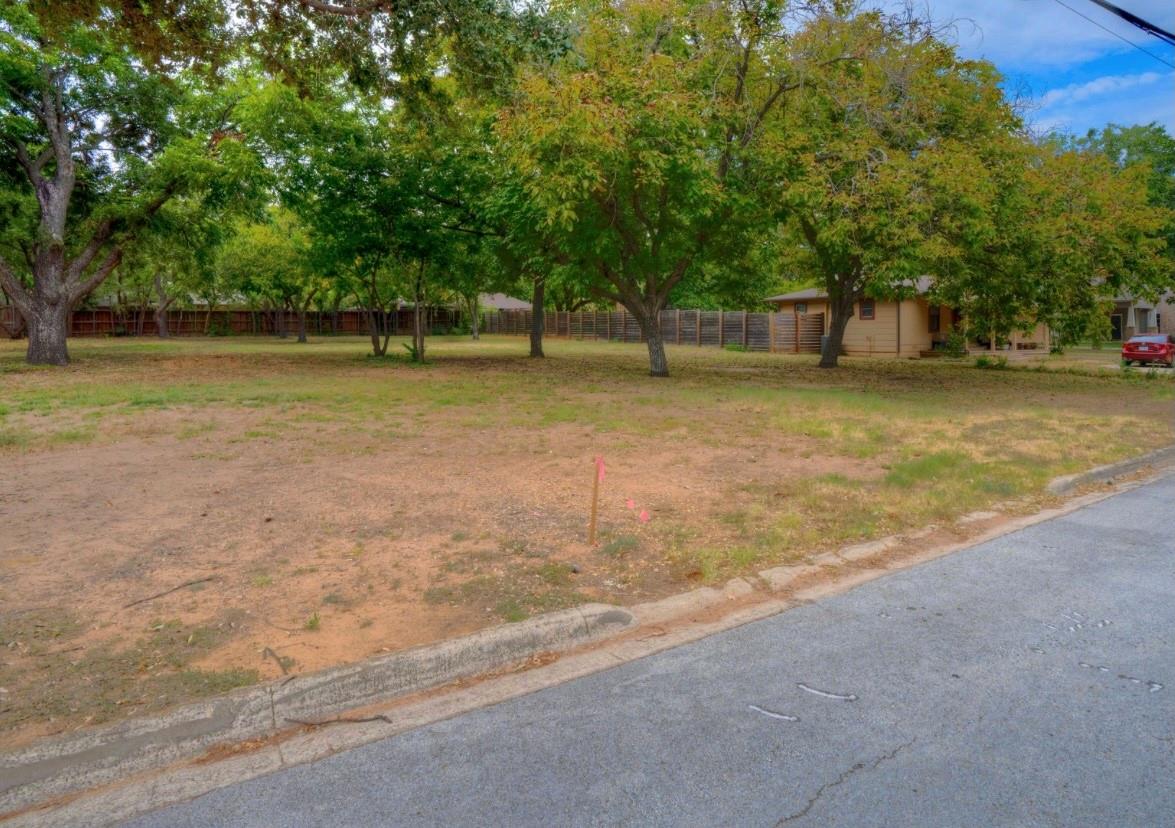 main property photo 12