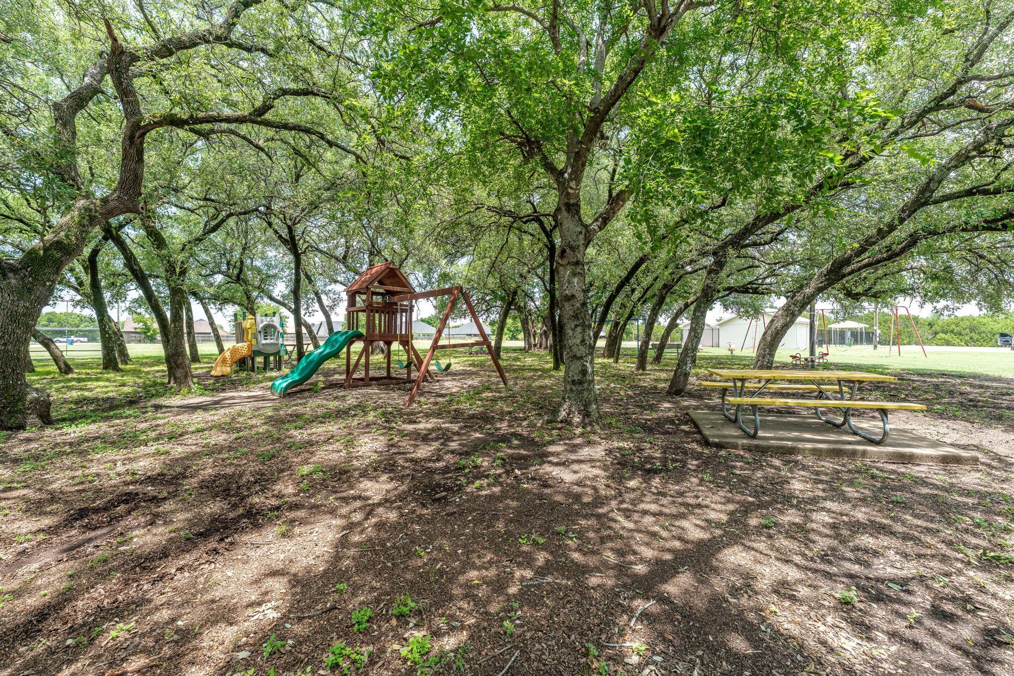 main property photo 37