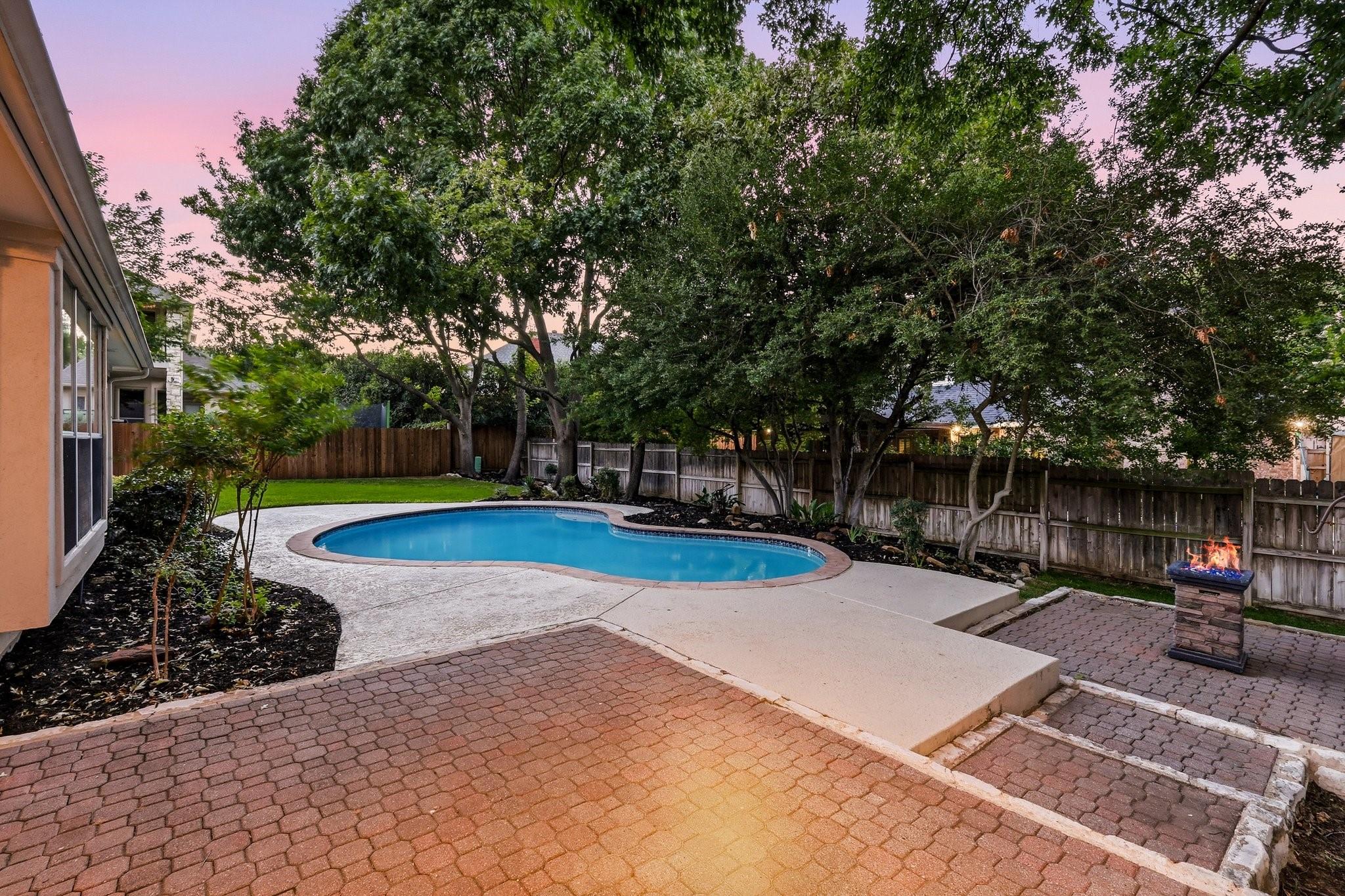 main property photo 24