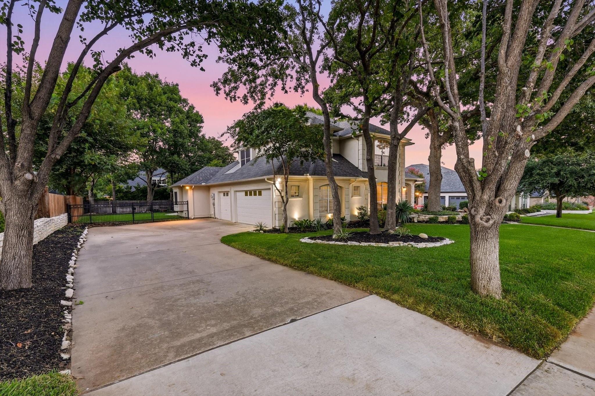 main property photo 3