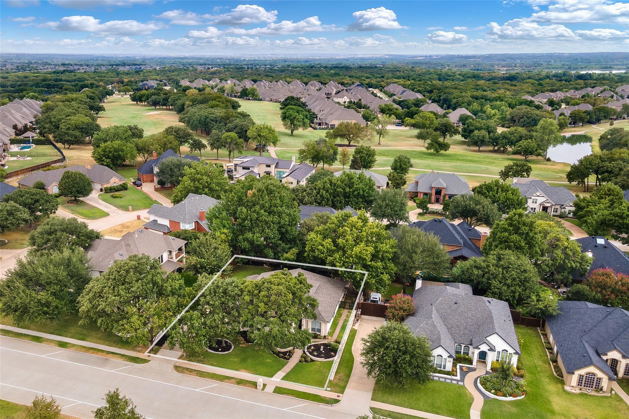 main property photo 30