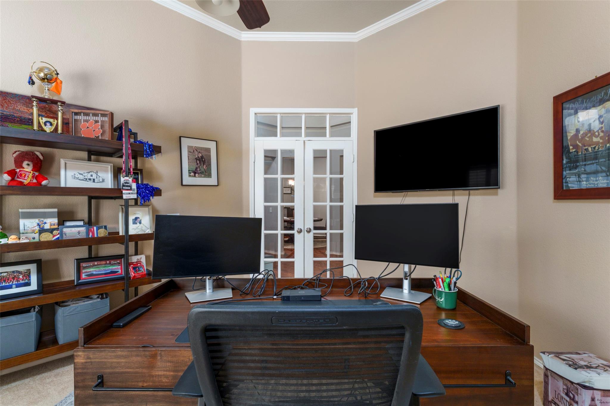 main property photo 13