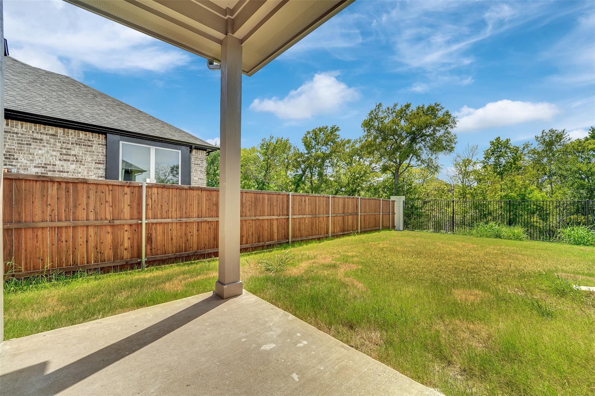 main property photo 26