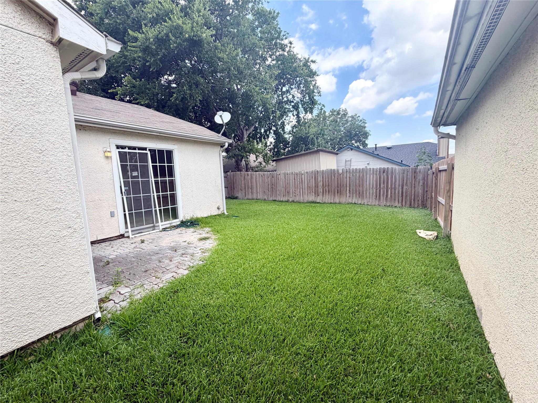 main property photo 12