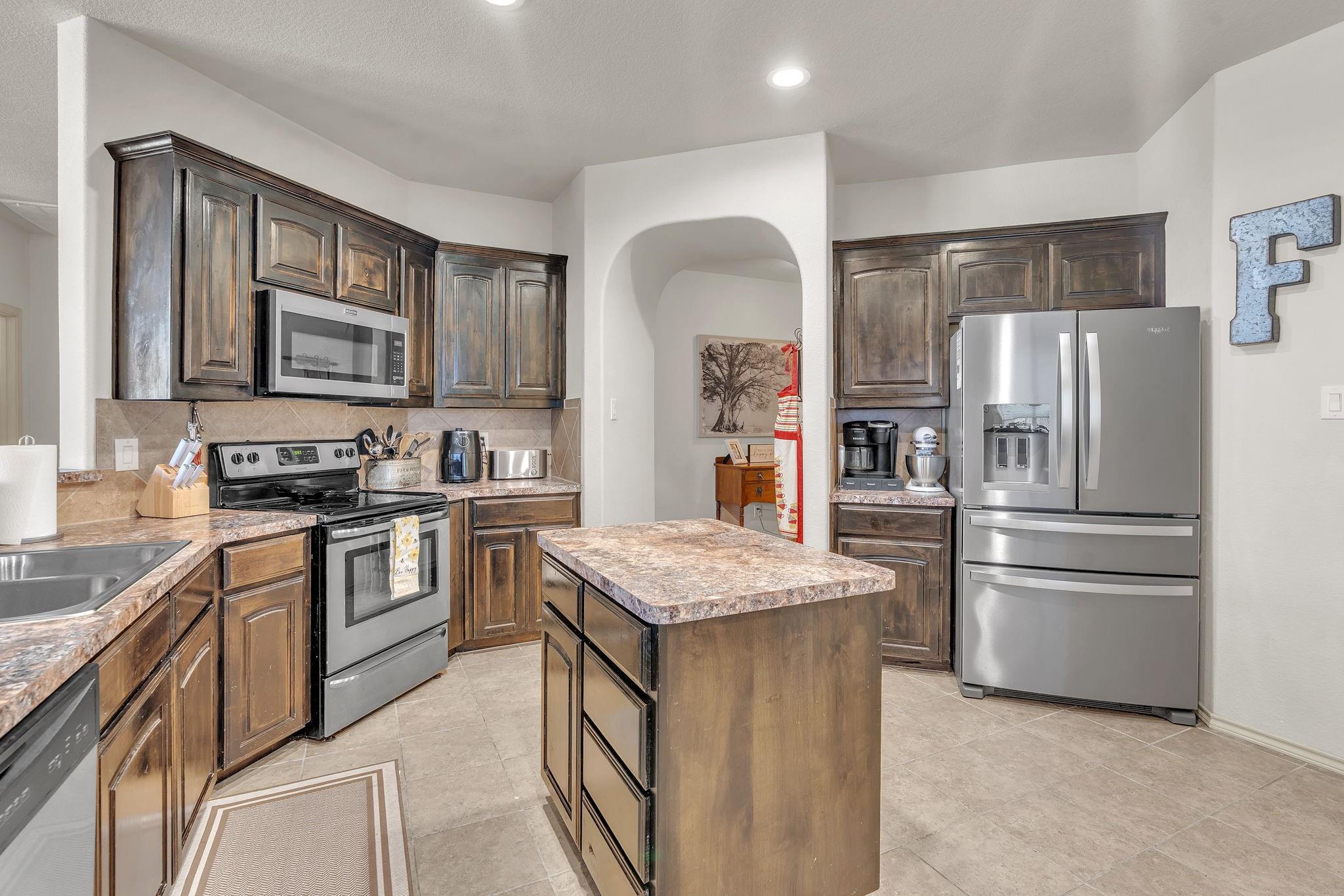 main property photo 23