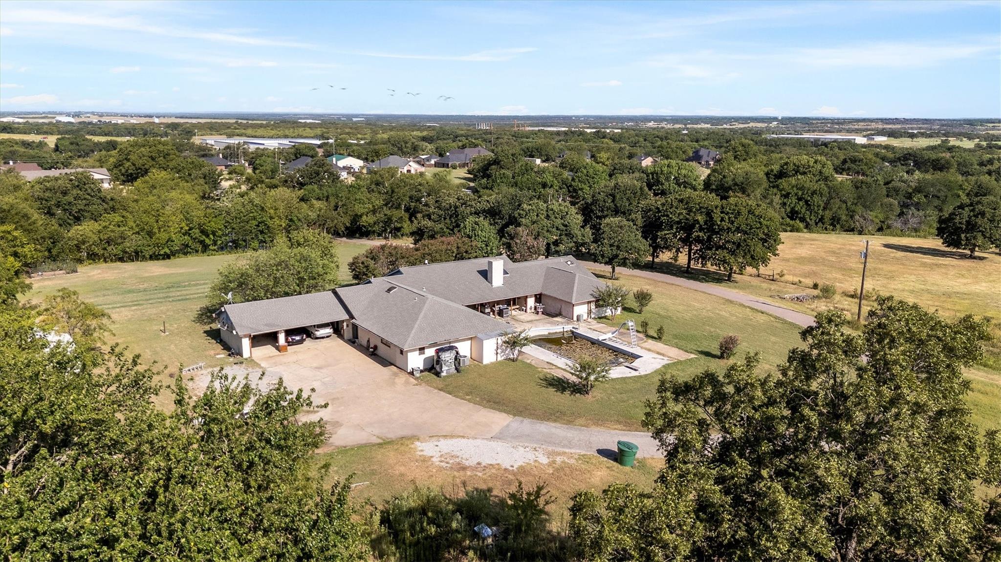 main property photo 26