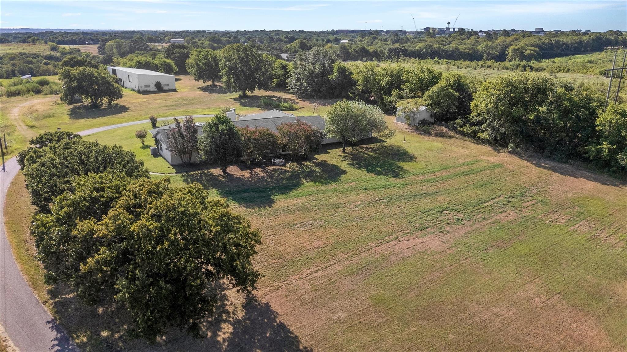 main property photo 27