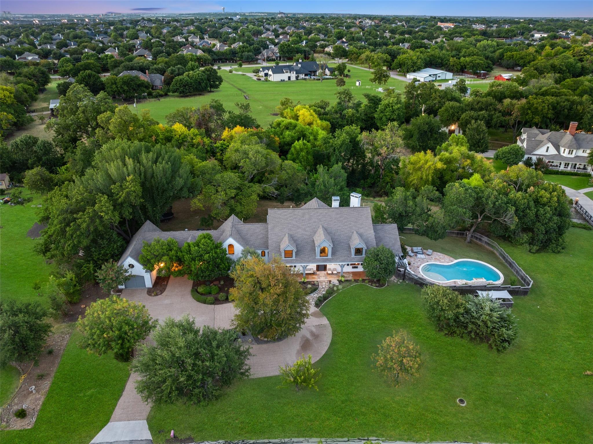 main property photo 14