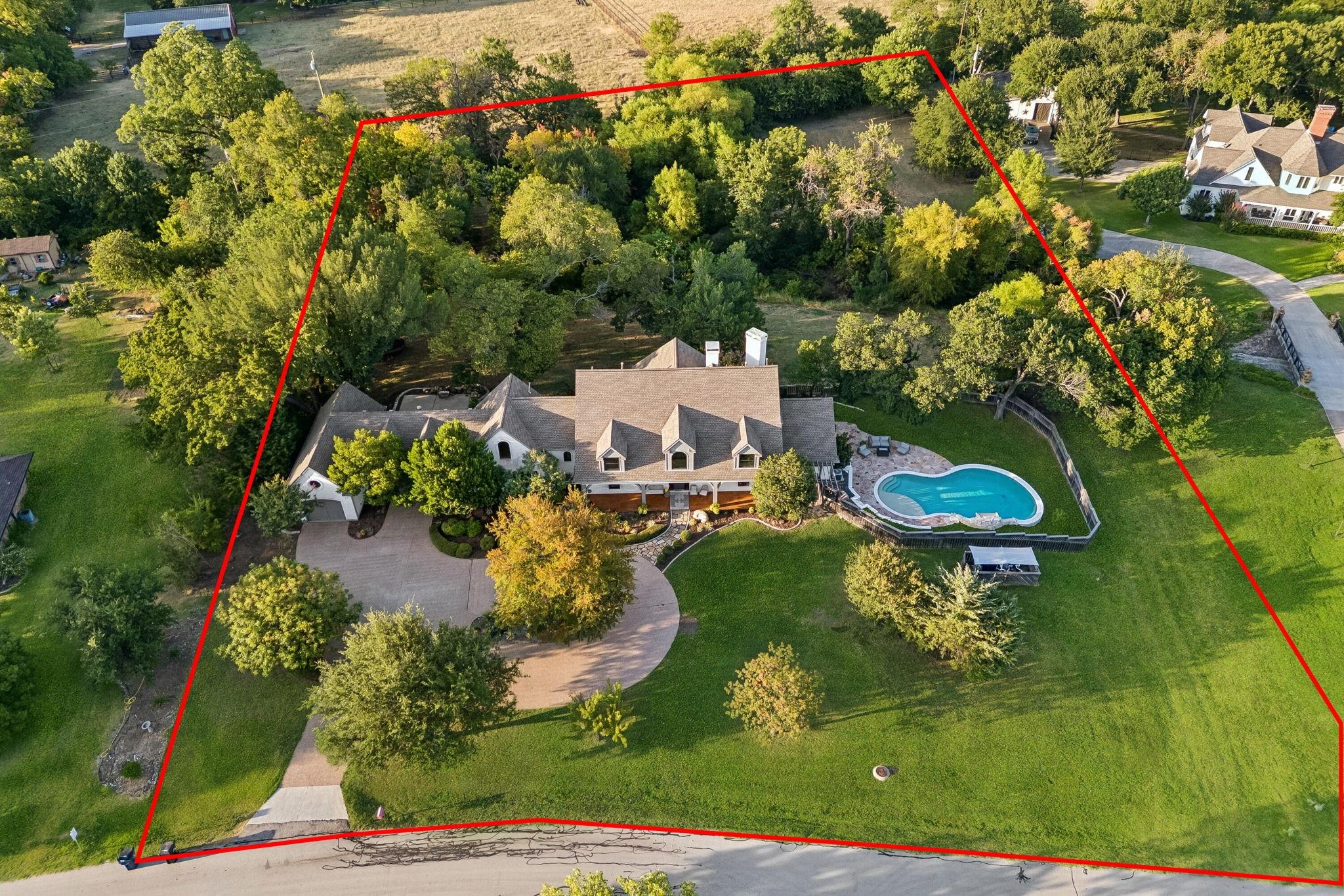 main property photo 3
