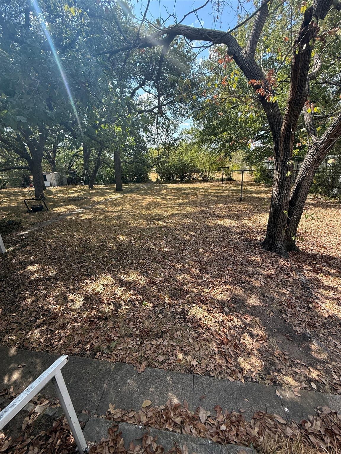 main property photo 23