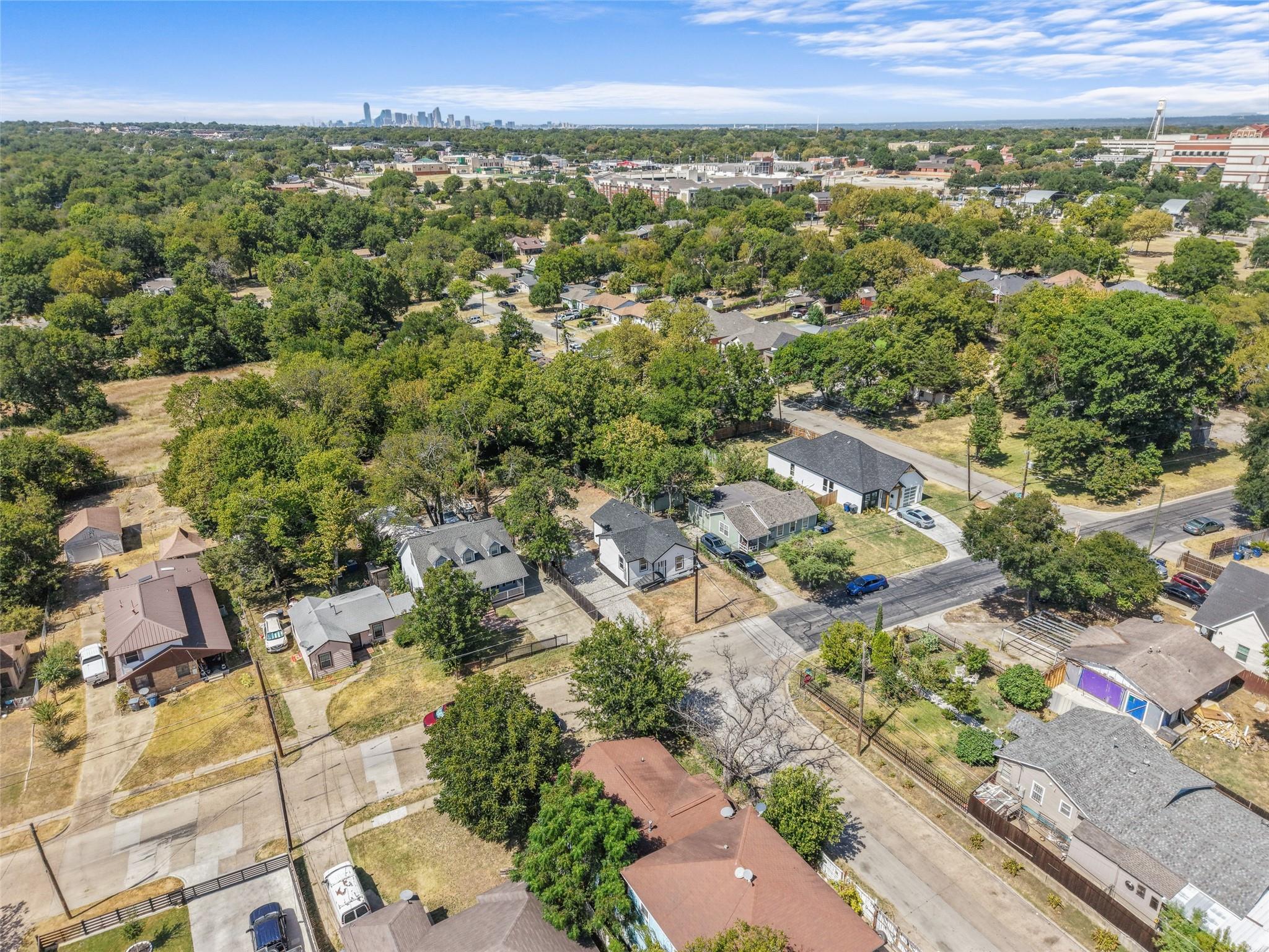 main property photo 32