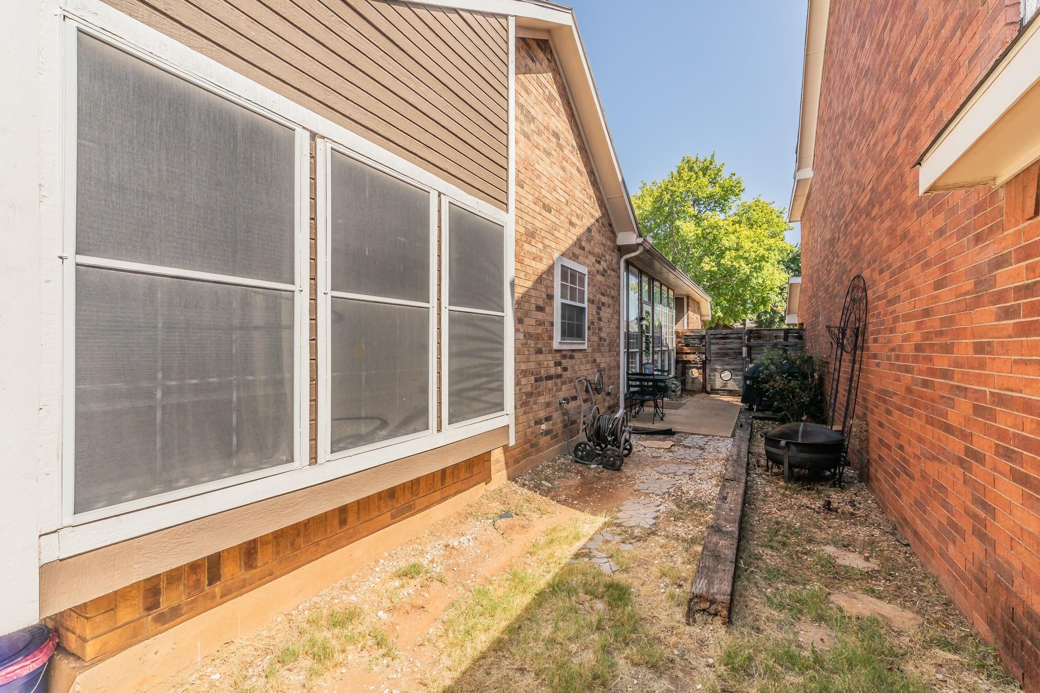 main property photo 35