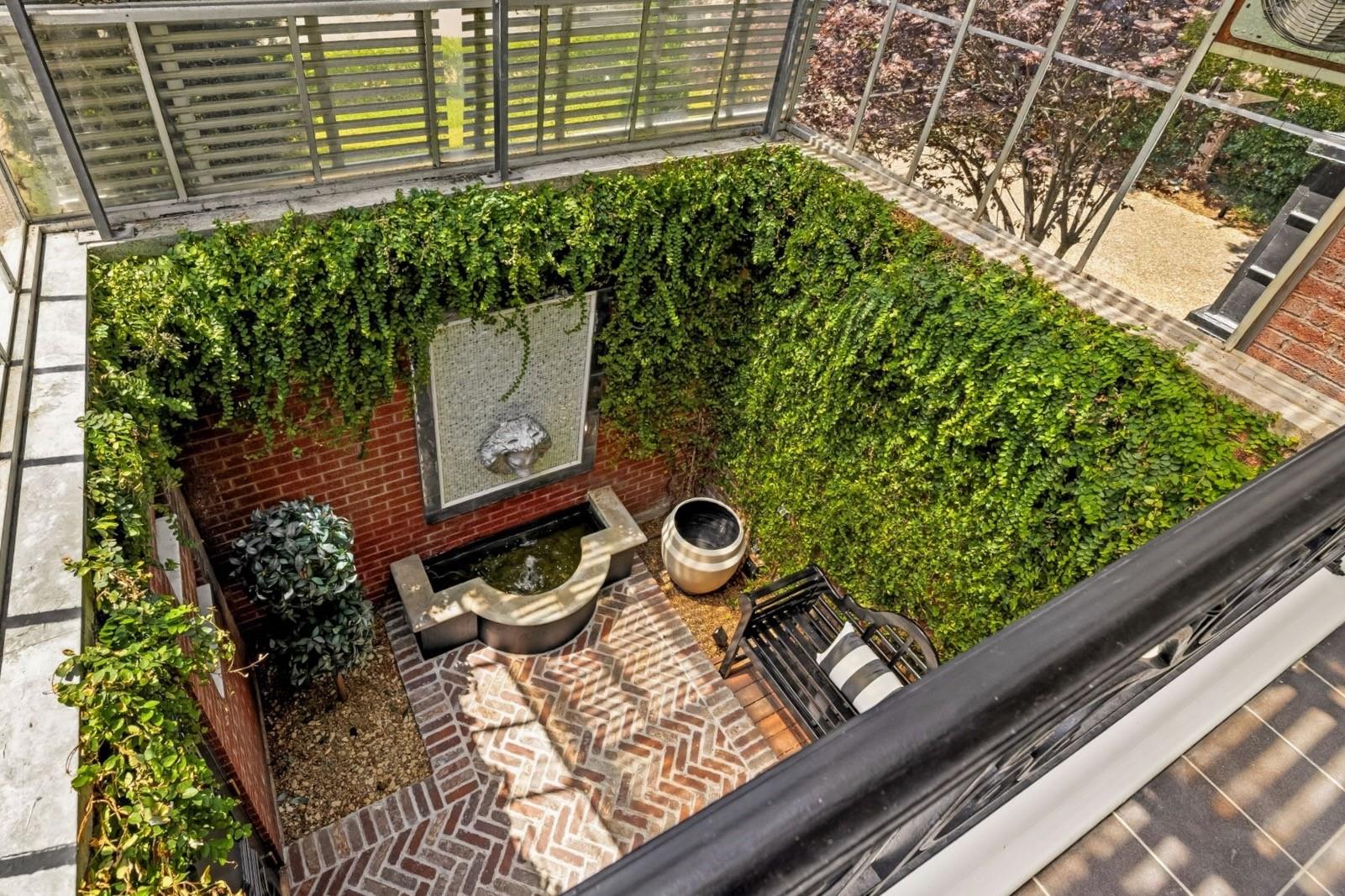 main property photo 11
