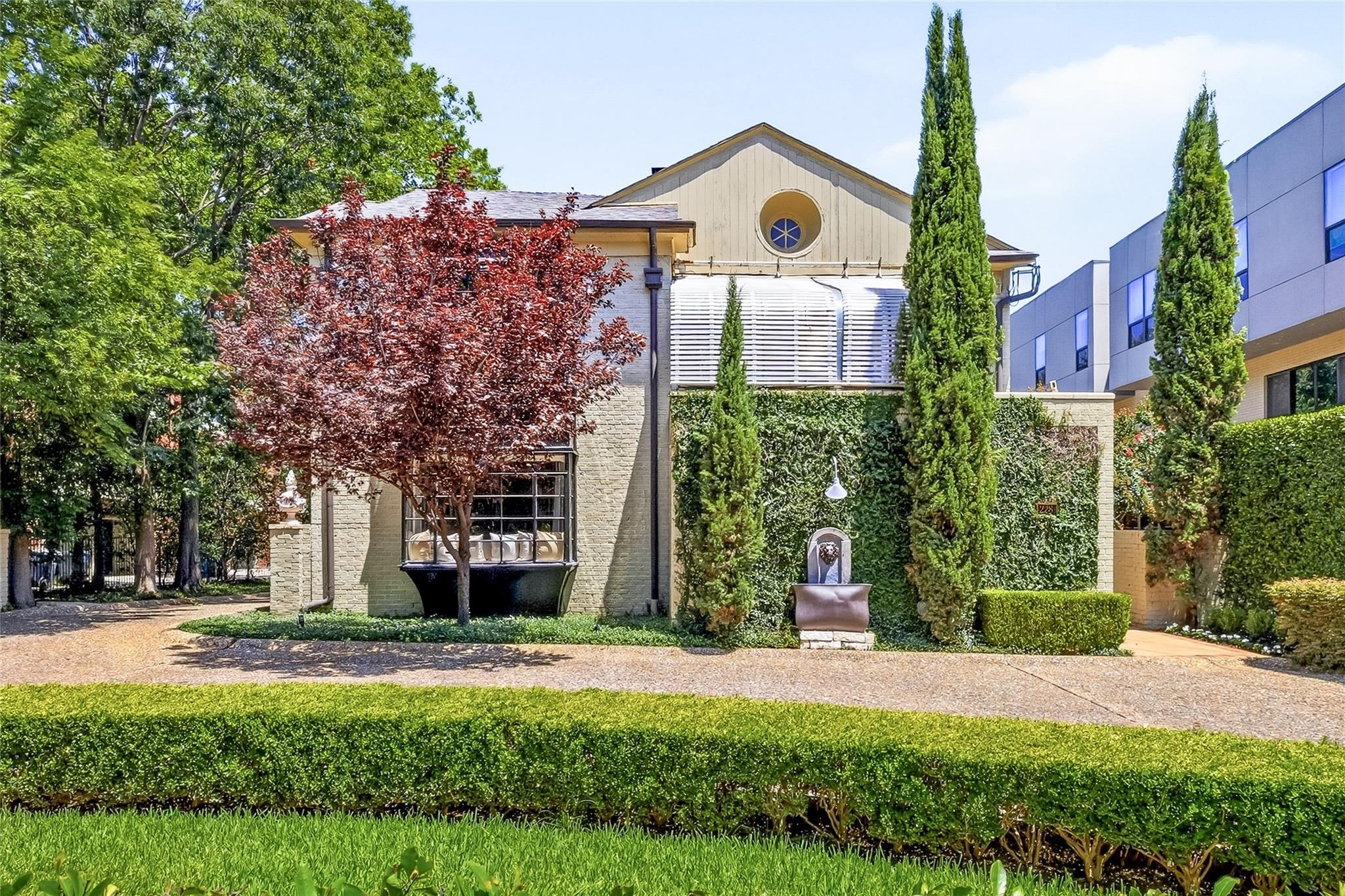 main property photo 3
