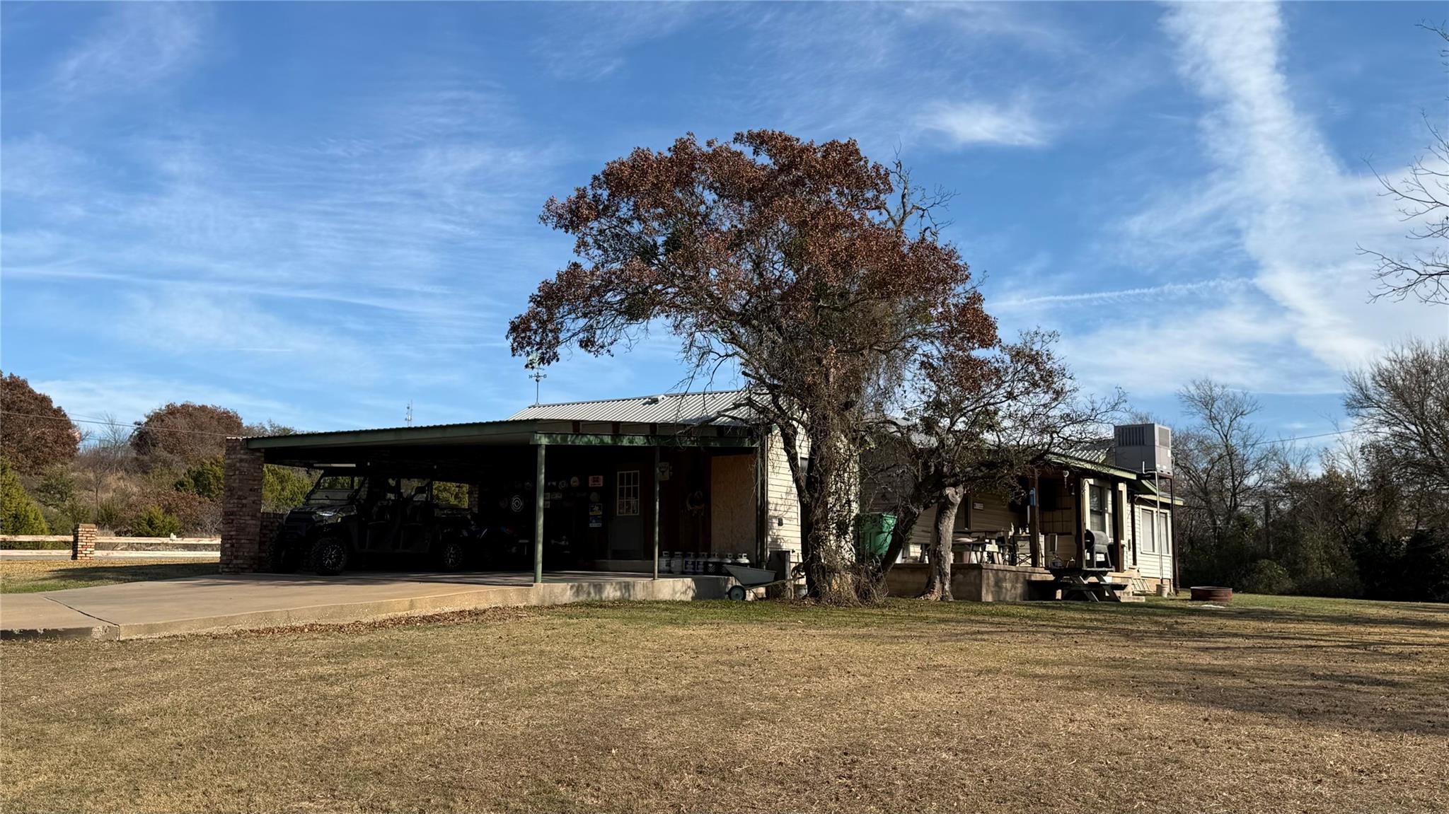 main property photo 4