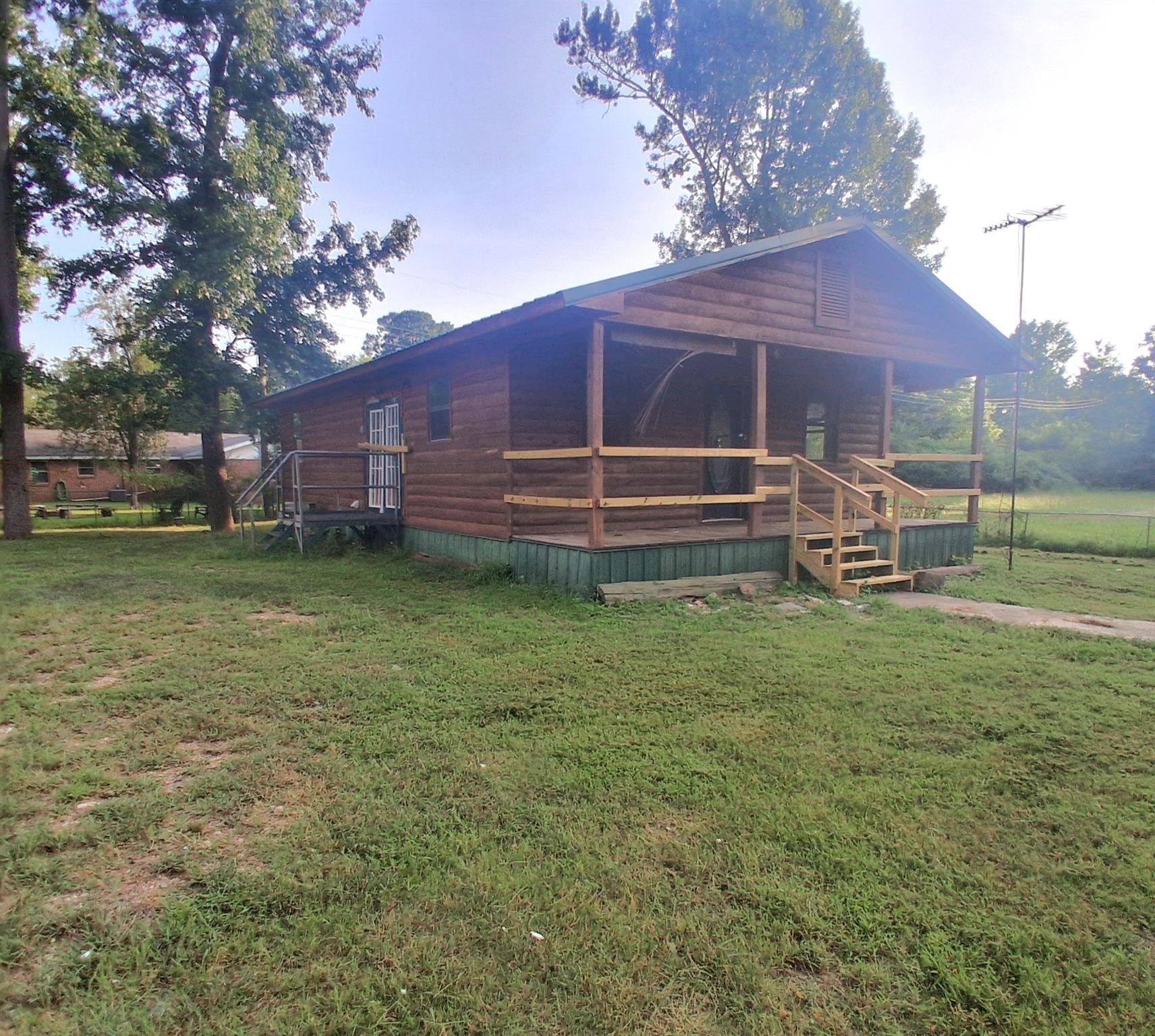 main property photo 0