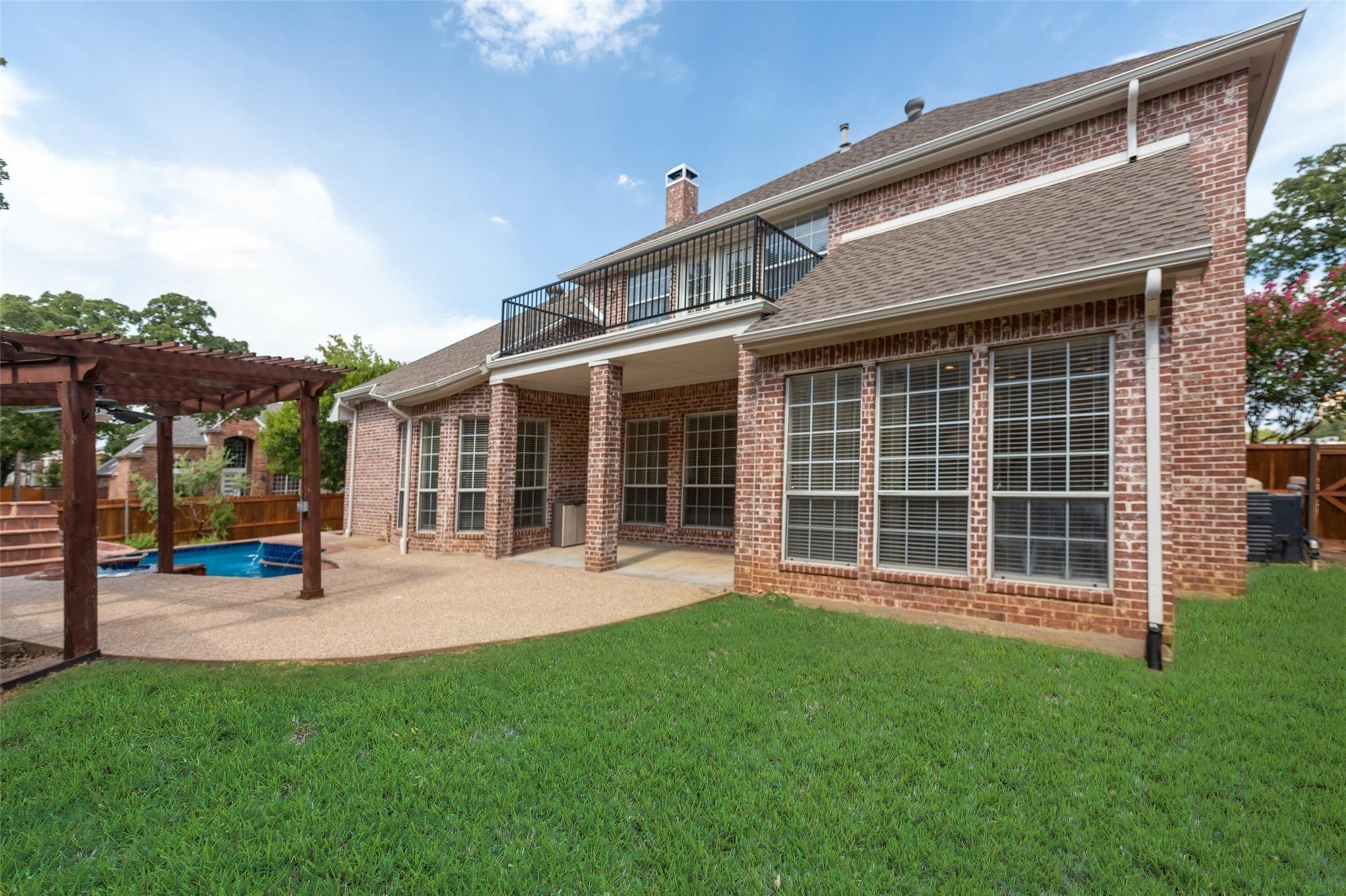 main property photo 25