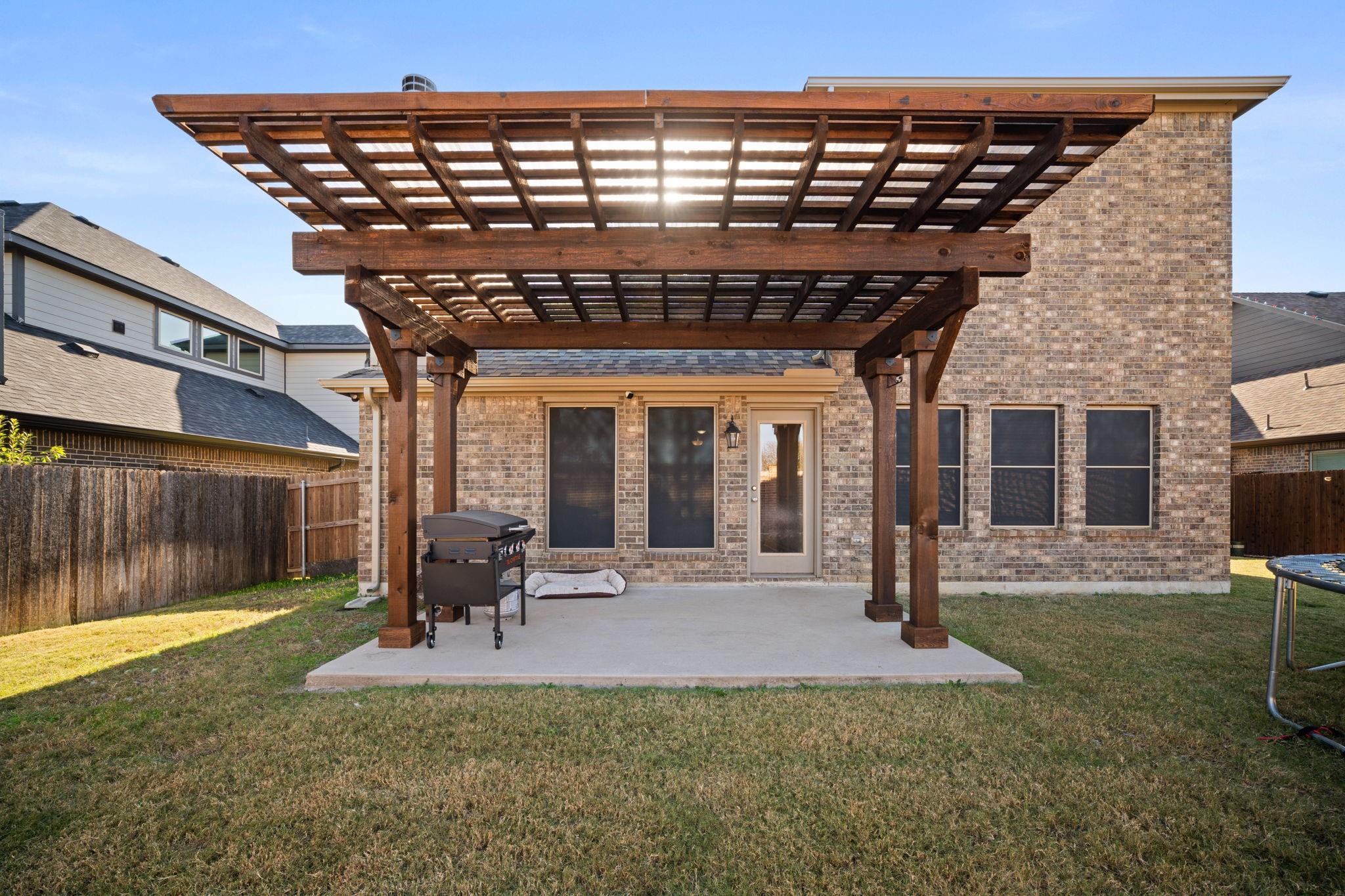 main property photo 27