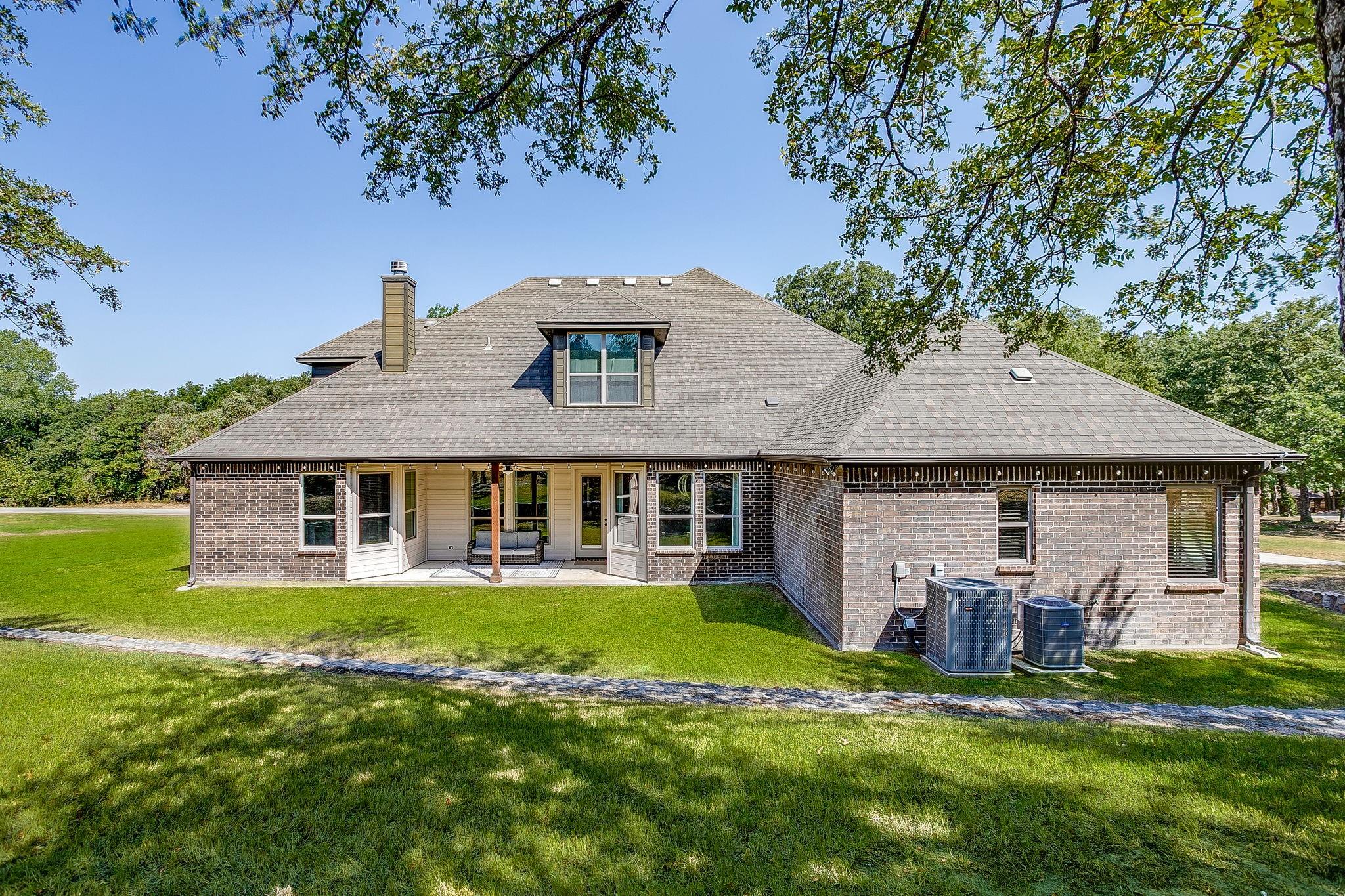 main property photo 37
