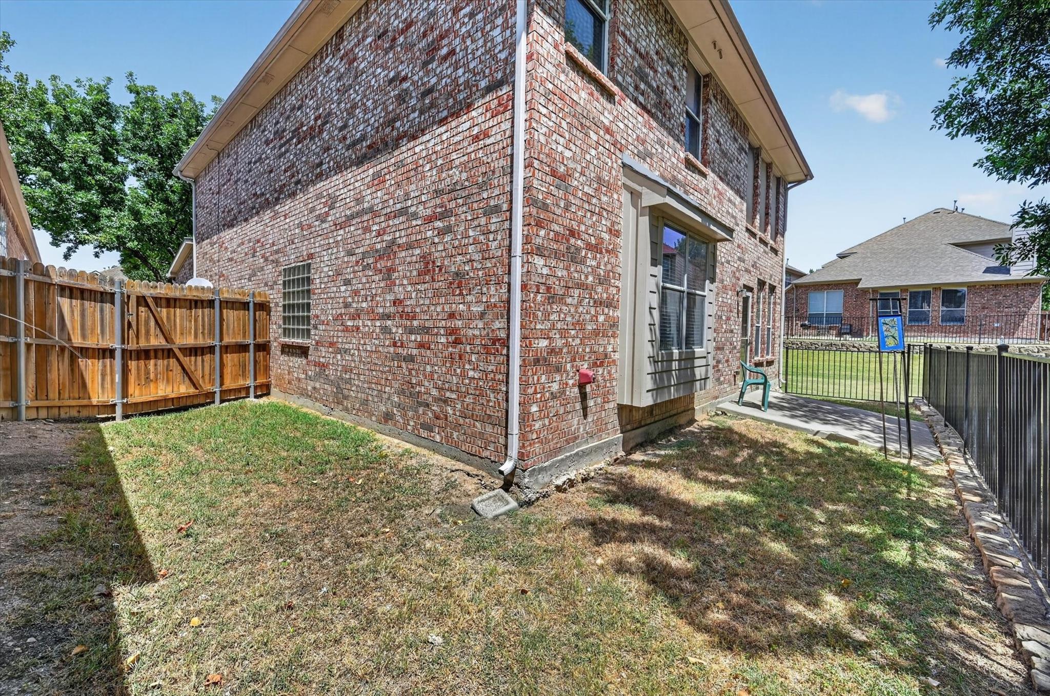 main property photo 25