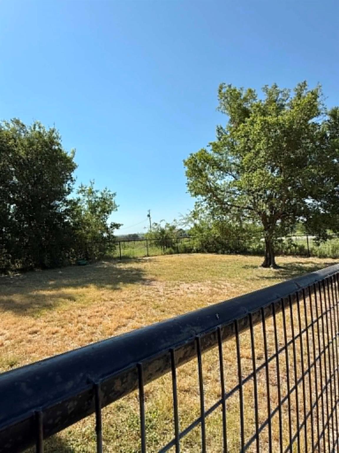 main property photo 21