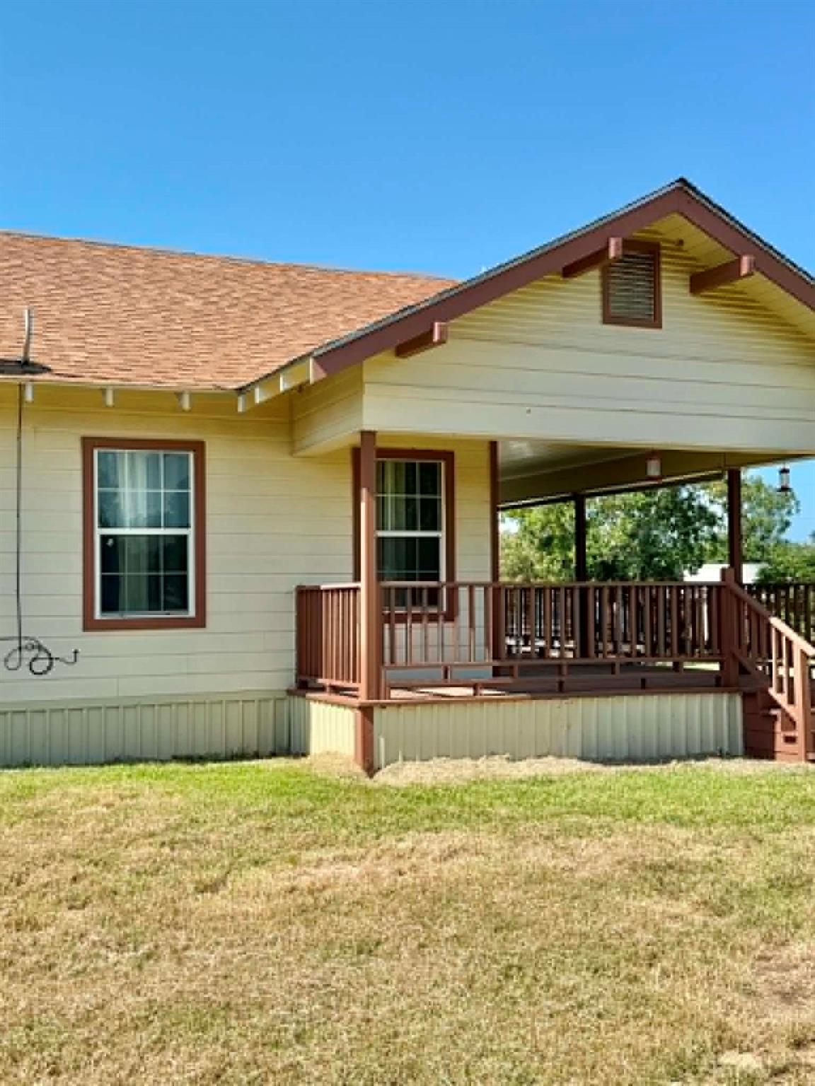 main property photo 28