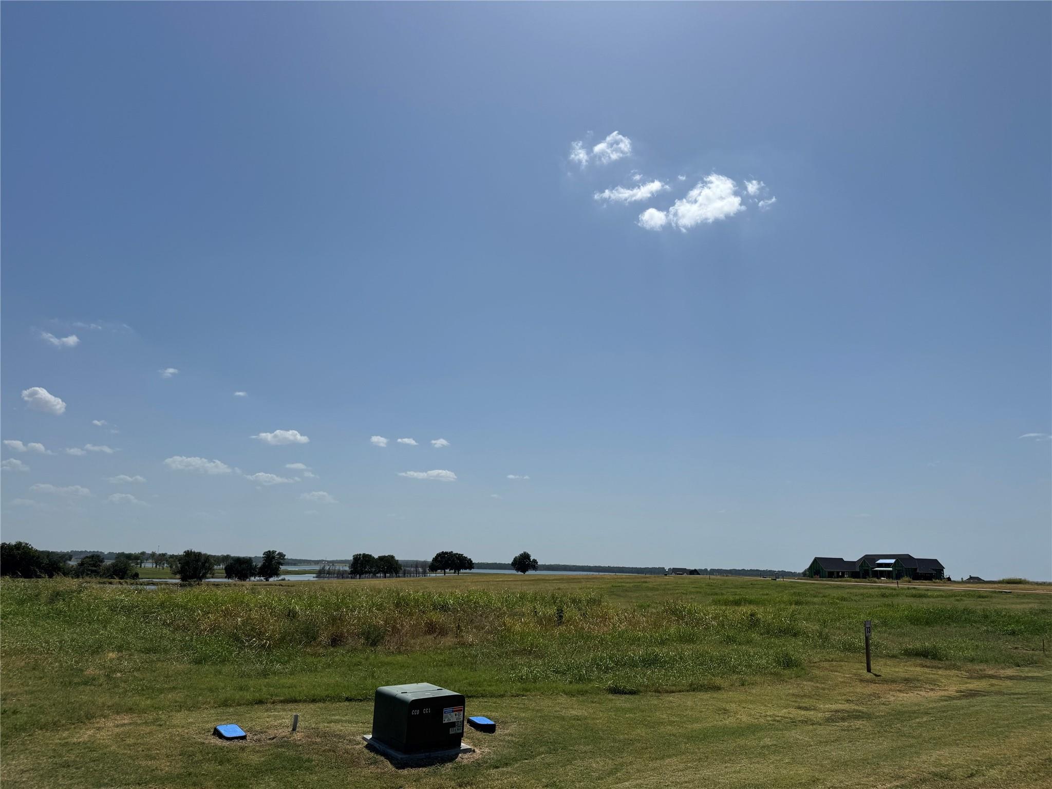 main property photo 7